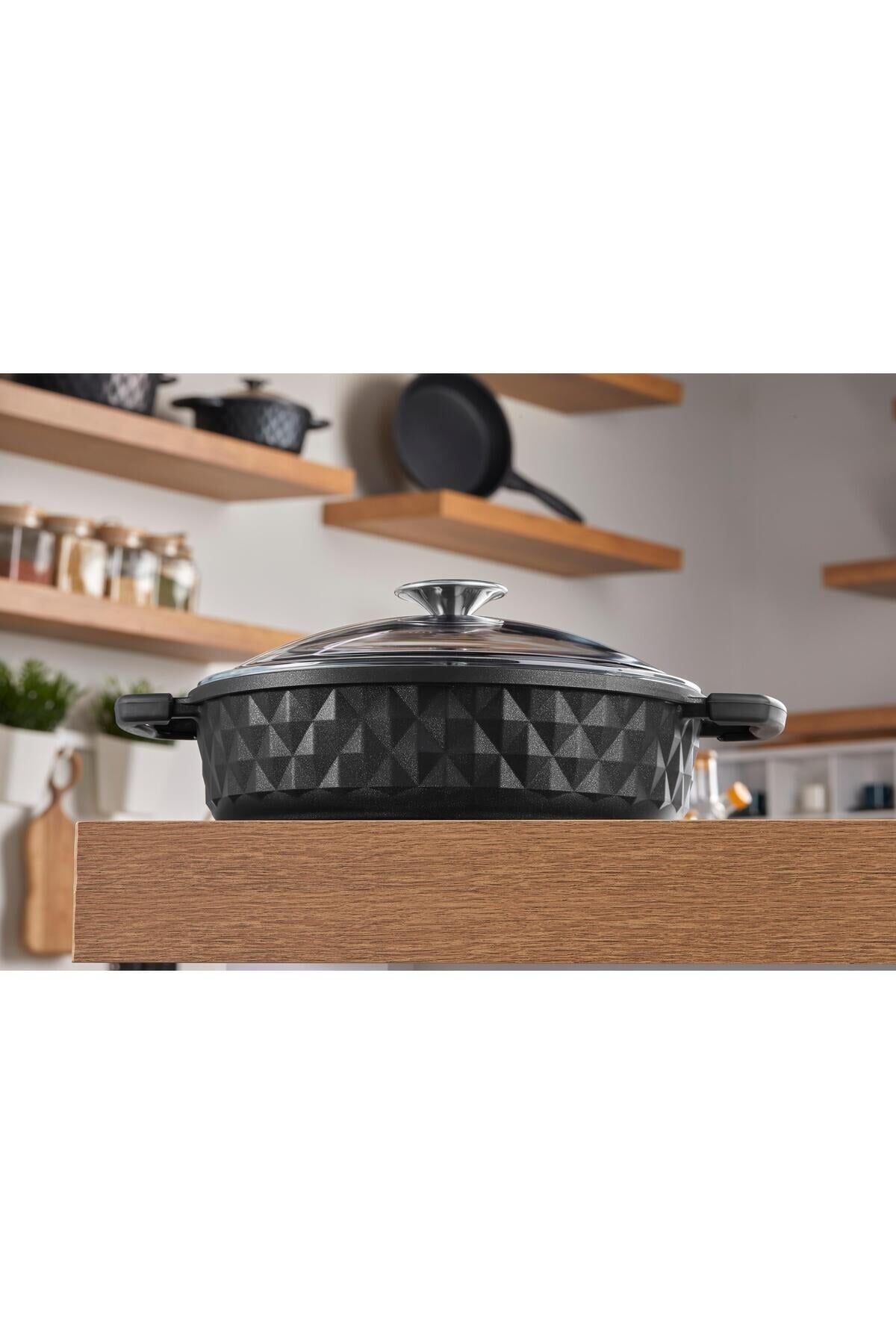 Tac Bella Glass Lid Cast Shallow Pot