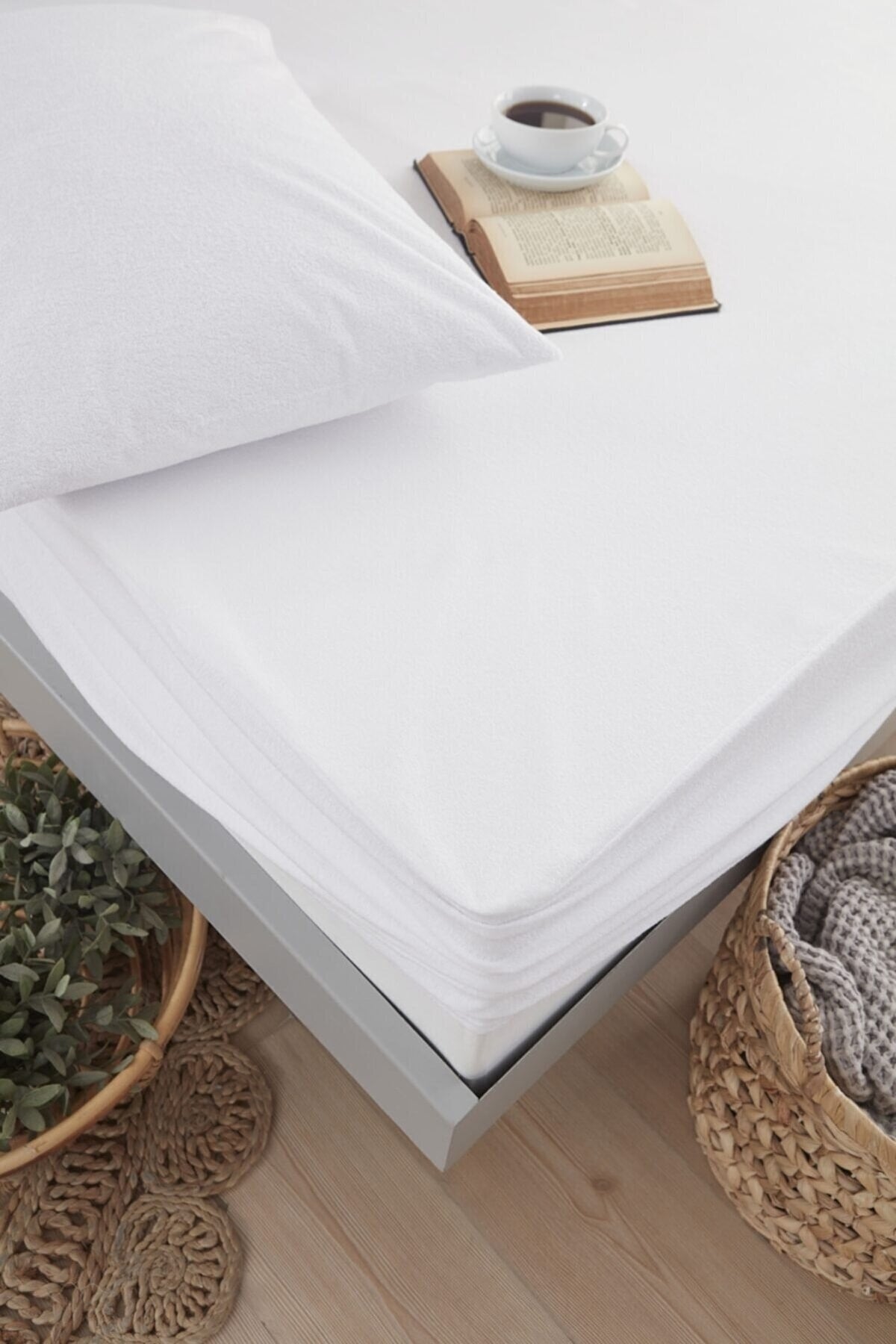 Gonz Waterproof Mattress Protector - MALLTURK