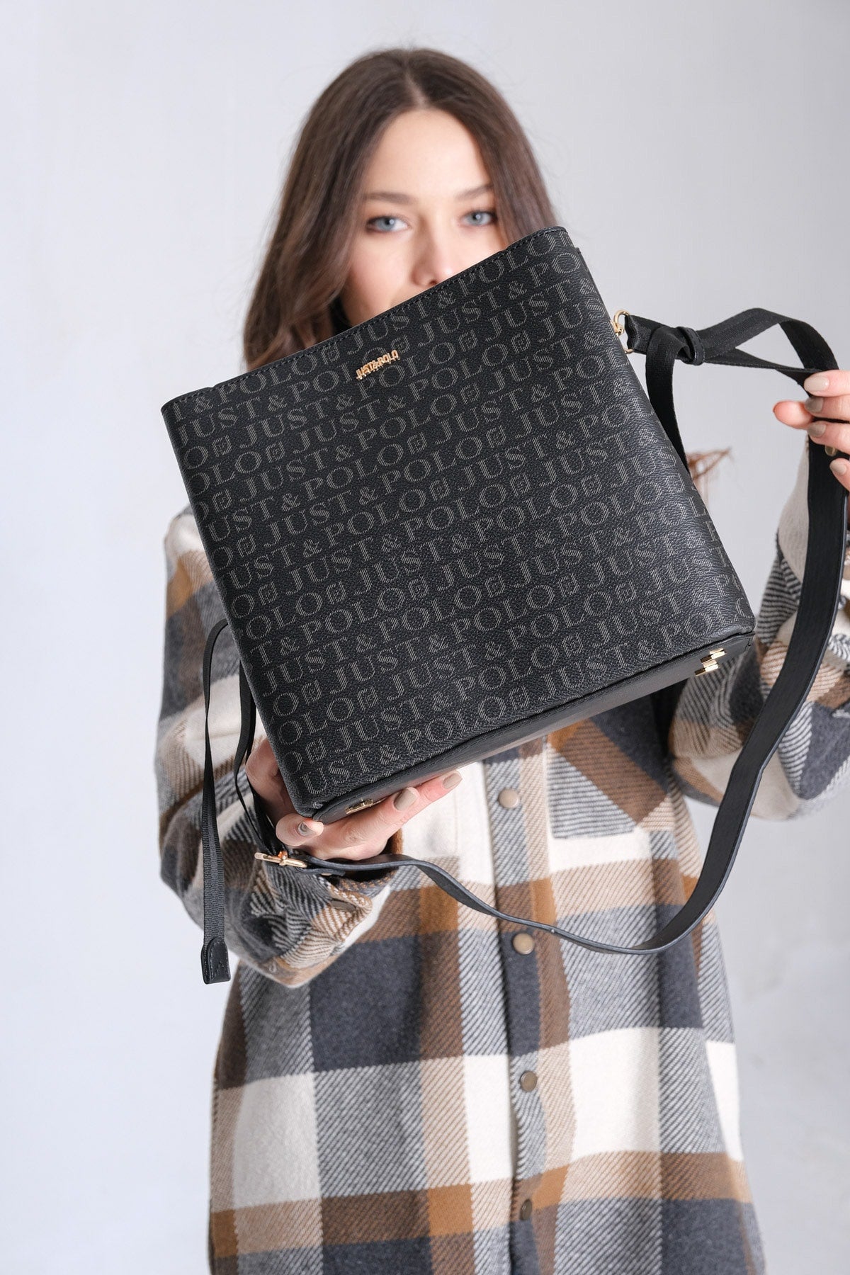 Just Polo Women's Hand and Shoulder Color Black Bag - MALLTURK