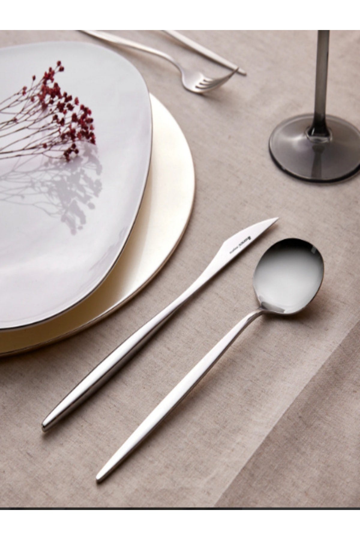 Karaca porto 12 Place Setting 60 Piece elegance Flatware Set Boxed - MALLTURK