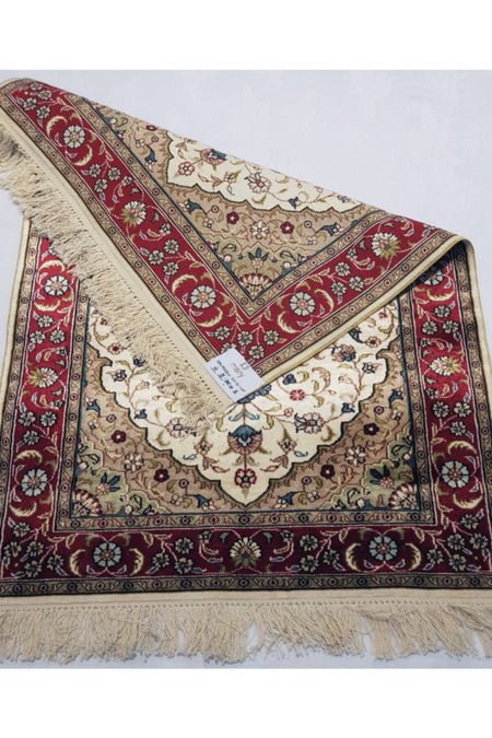Misiny Hand-Woven Silk Rug 62 x 93 cm - MALLTURK