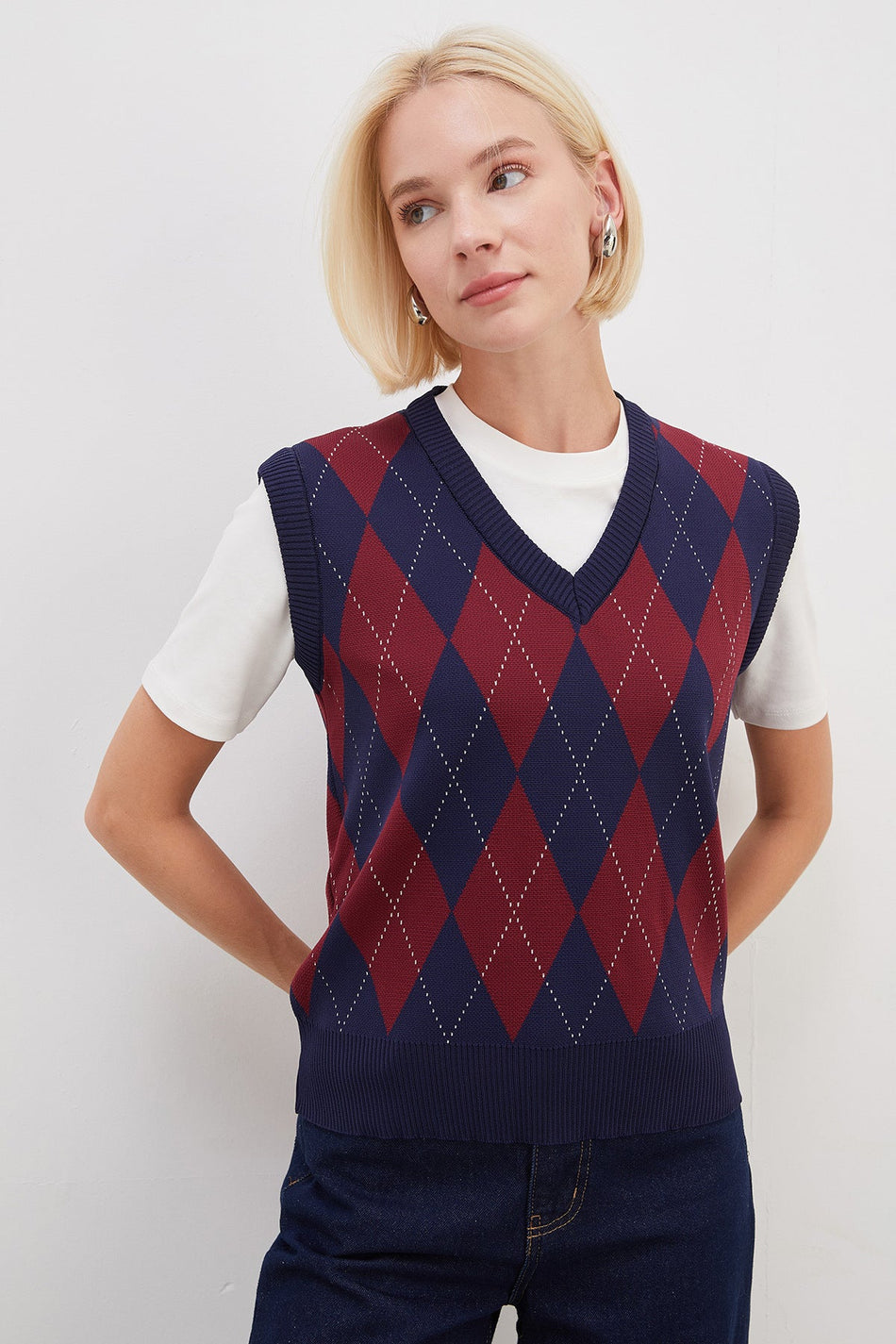 Baklava Patterned V-Neck Knit Sweater - MALLTURK