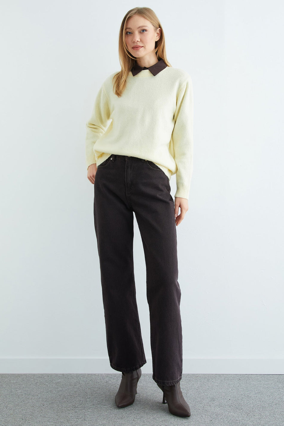 Basic Crew Neck Casual Knit Sweater - MALLTURK