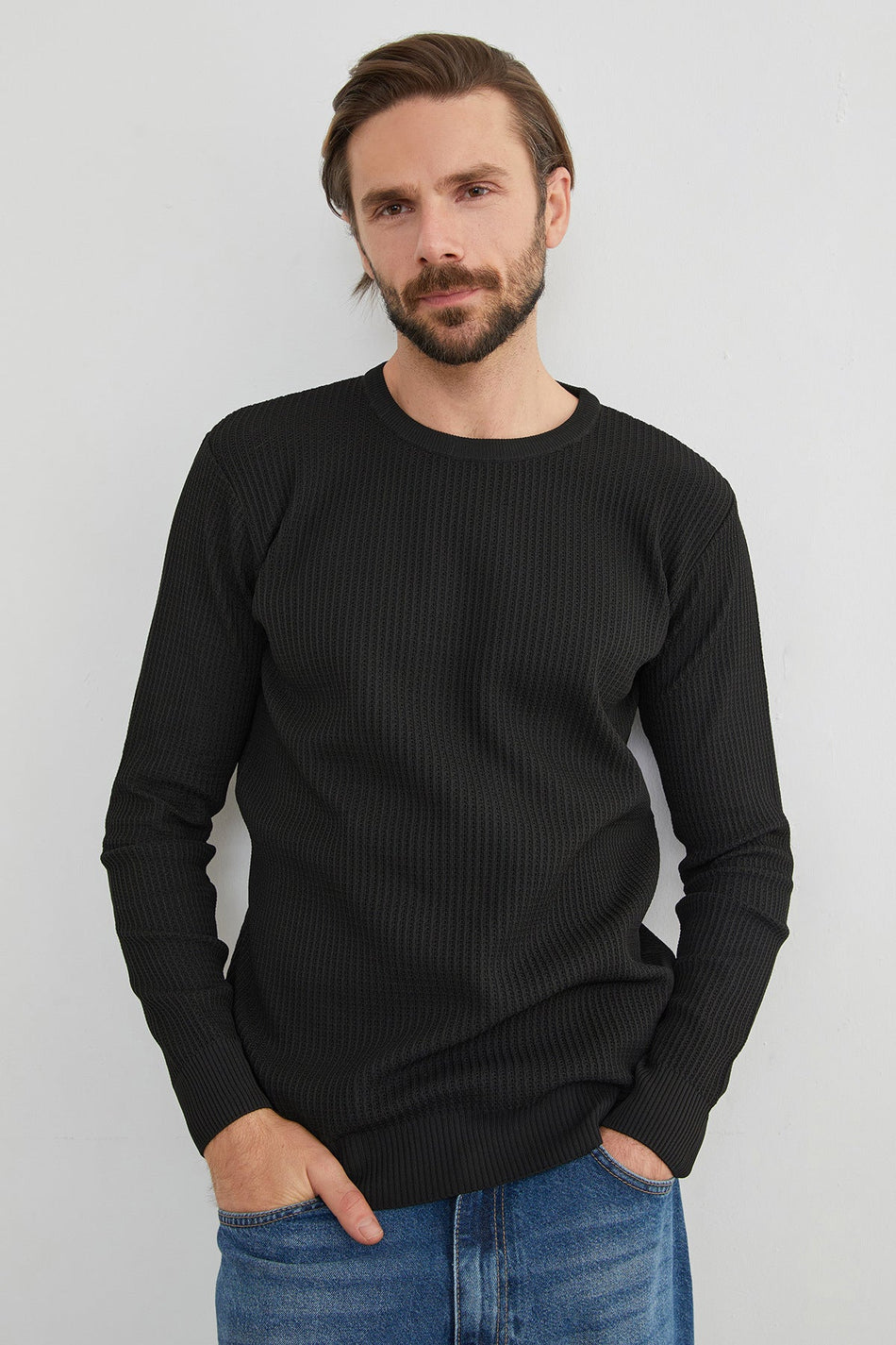 Basic Crew Neck Knit Sweater - MALLTURK