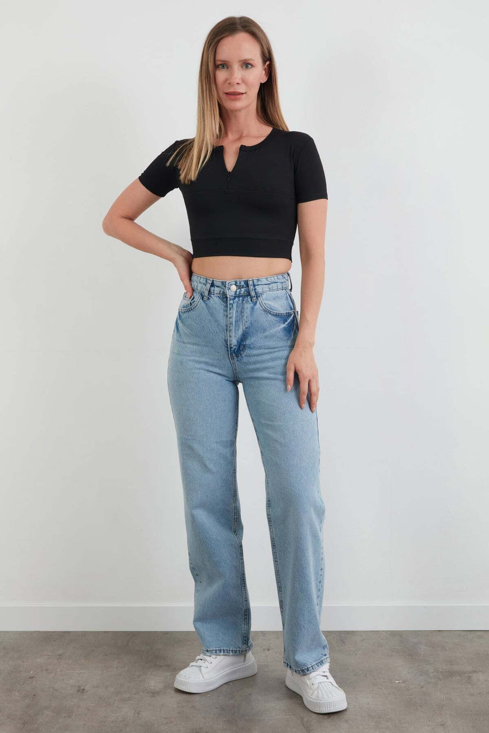 Basic Half Zipper Diver Fabric Crop T-Shirt - MALLTURK