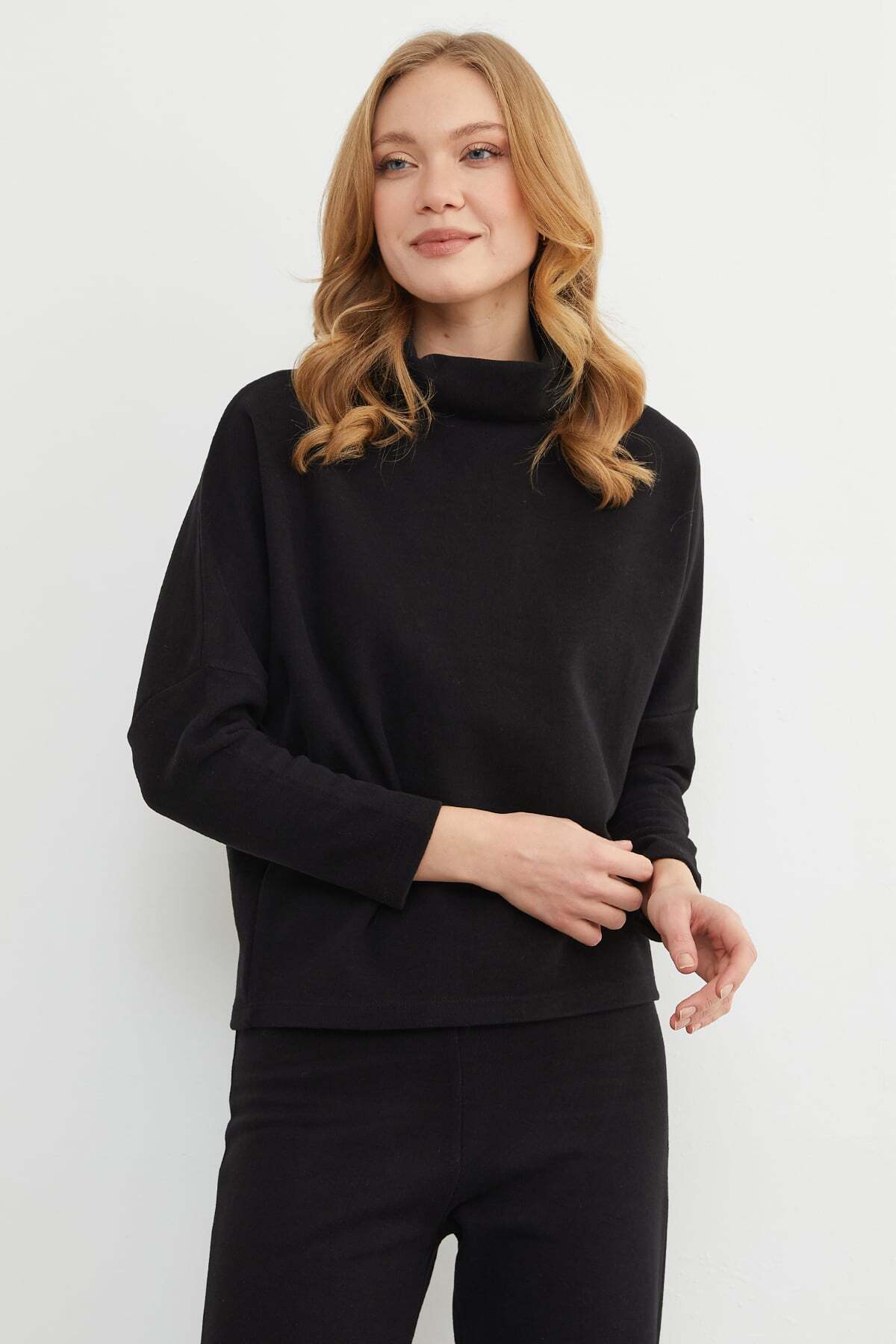 Basic Turtleneck Elastic Waist 2-Piece Set - MALLTURK