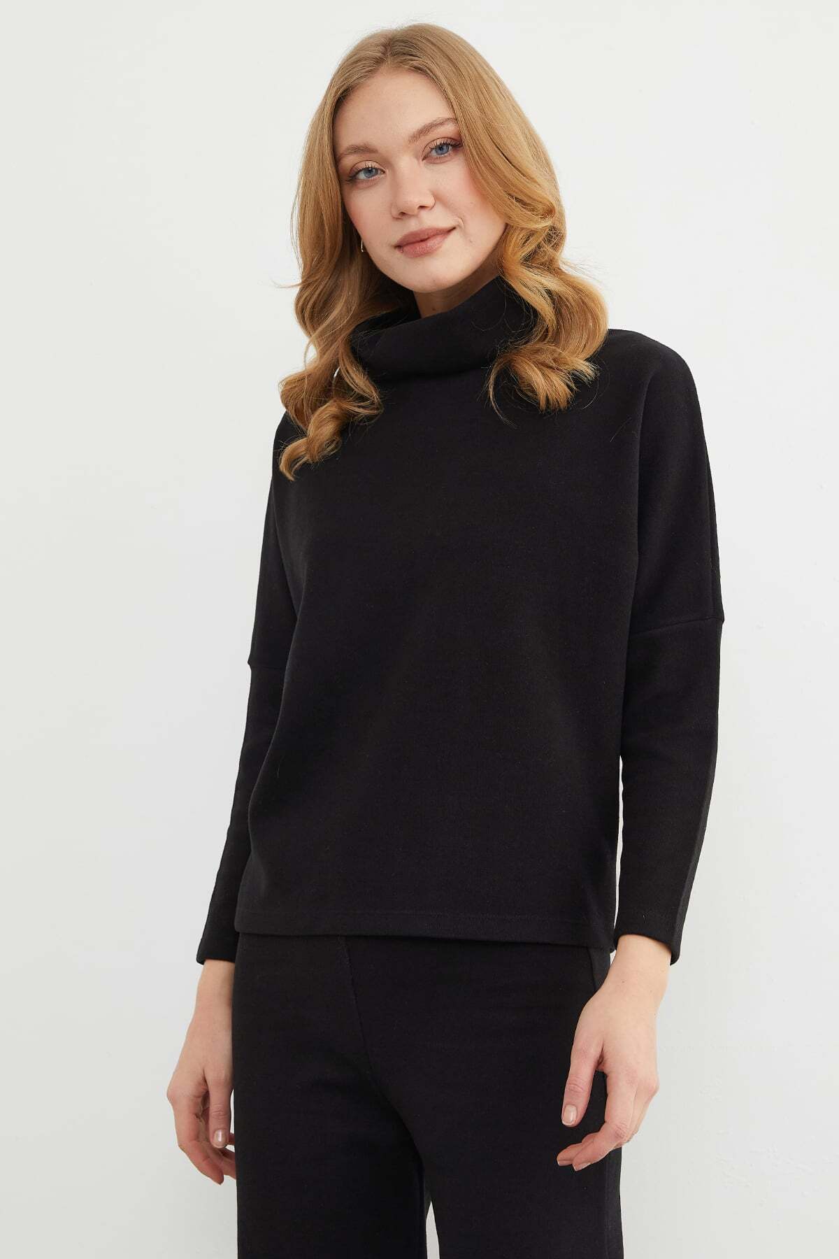 Basic Turtleneck Elastic Waist 2-Piece Set - MALLTURK