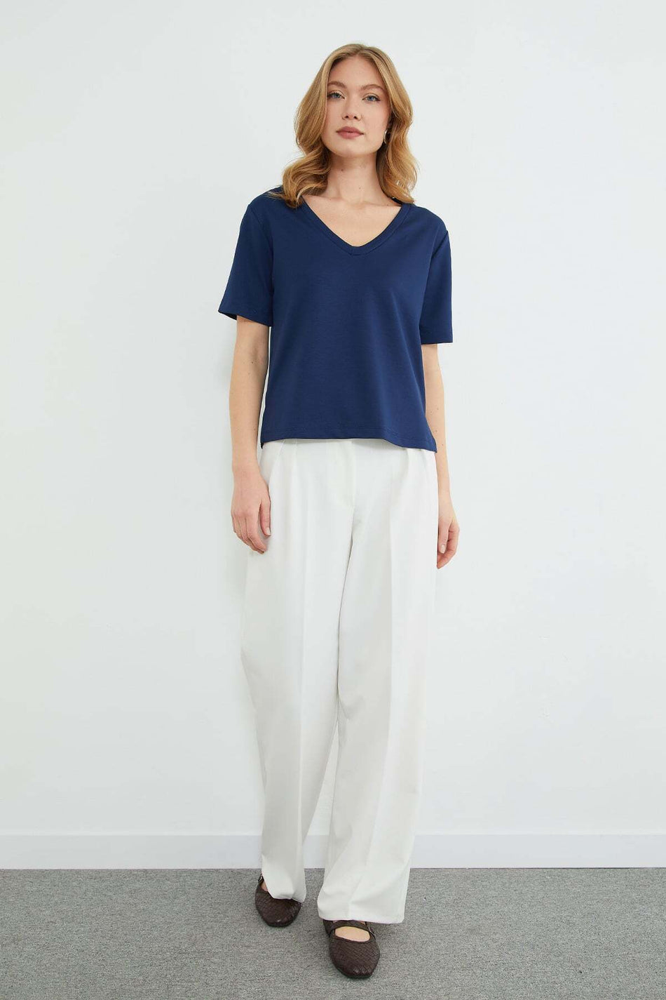 Basic V-Neck Modal T-Shirt - MALLTURK