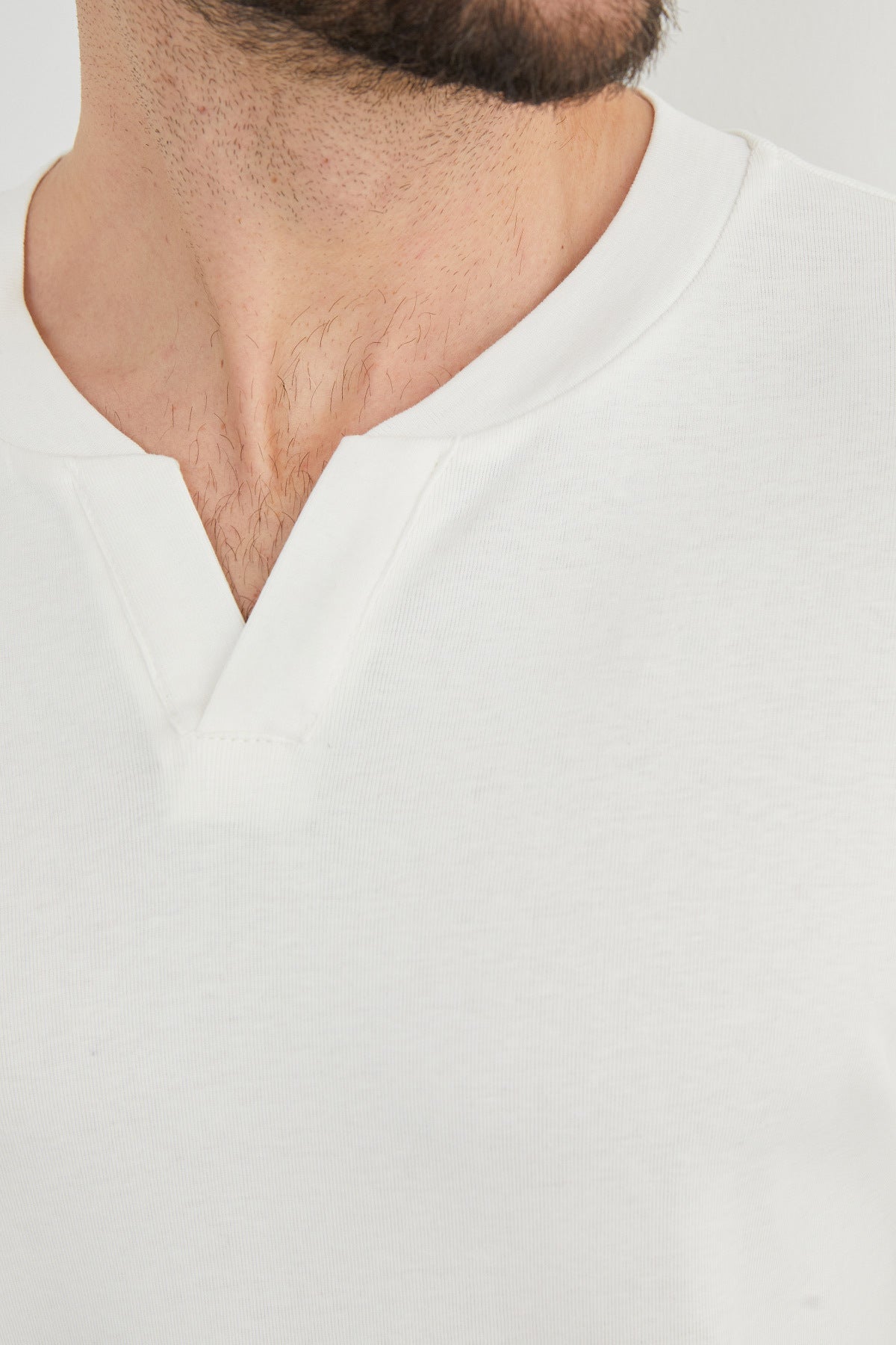 Basic V-Neck Ribbed Bodysuit - MALLTURK