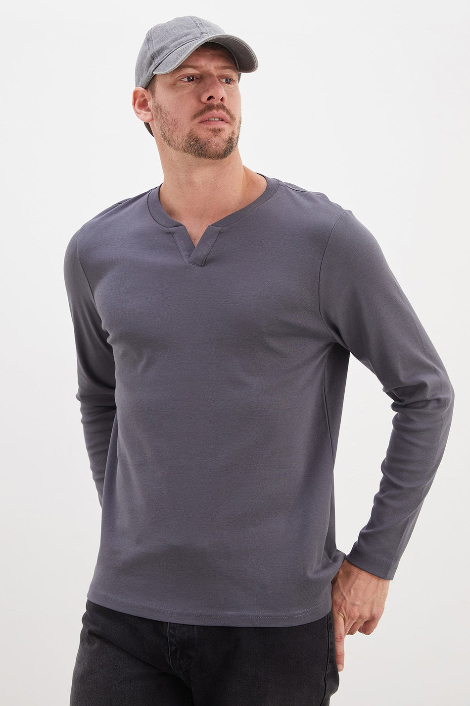 Basic V-Neck Ribbed Bodysuit - MALLTURK