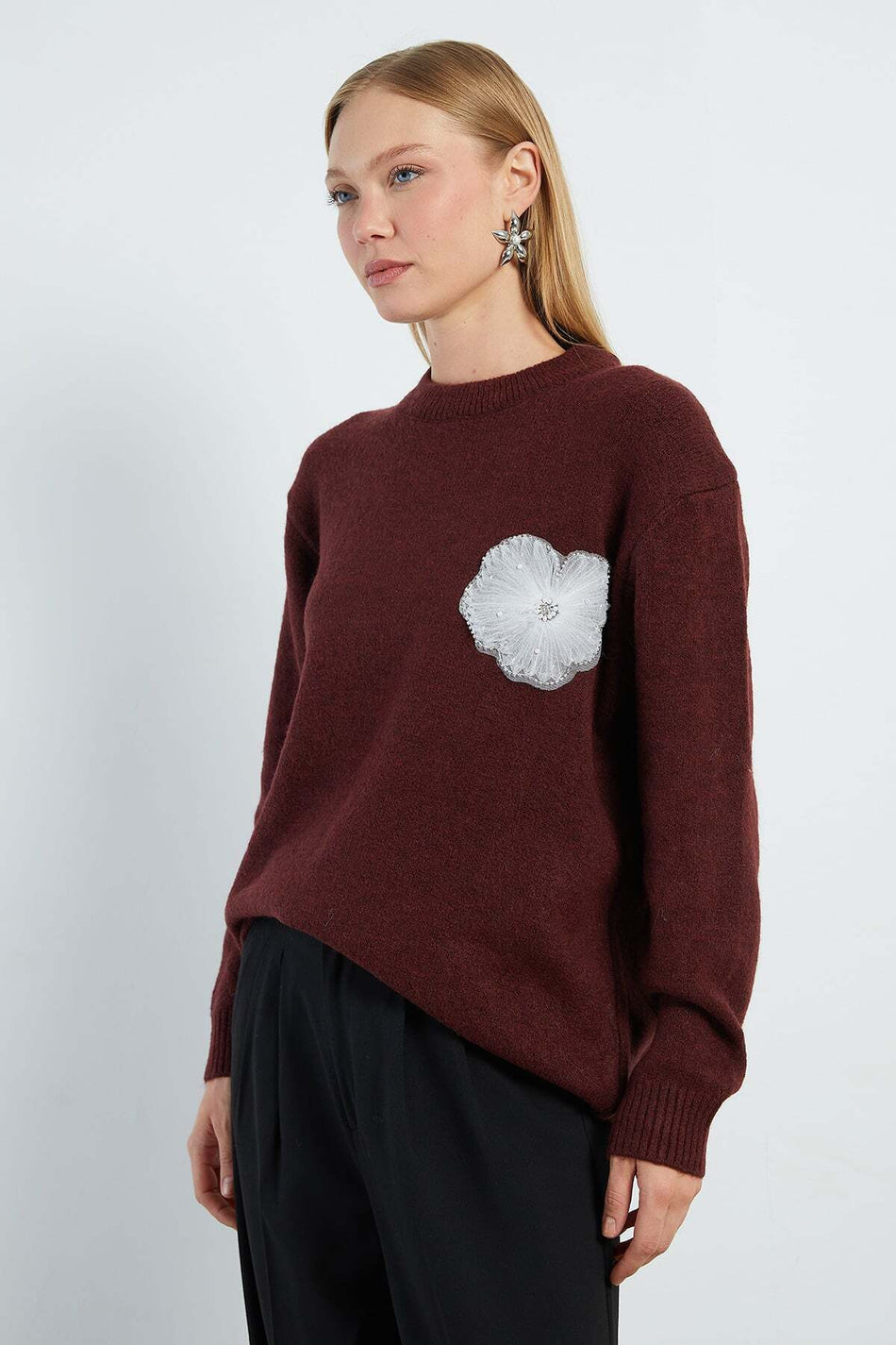 Beaded Floral Embroidered Knit Sweater - MALLTURK