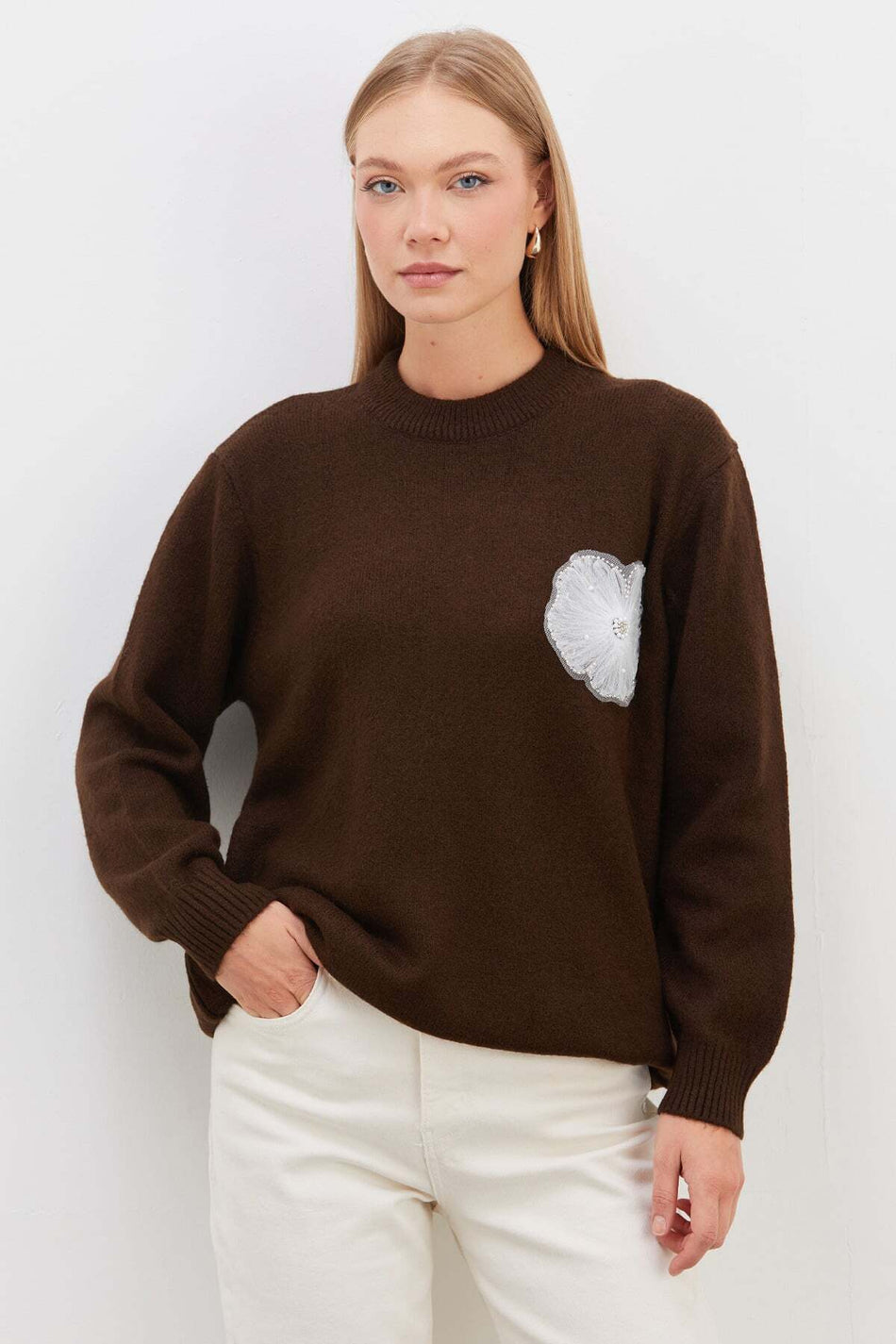 Beaded Floral Embroidered Knit Sweater - MALLTURK