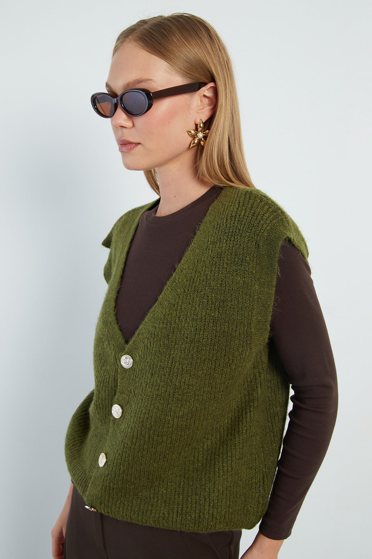 Bearded Buttoned V-Neck Oversize Vest - MALLTURK