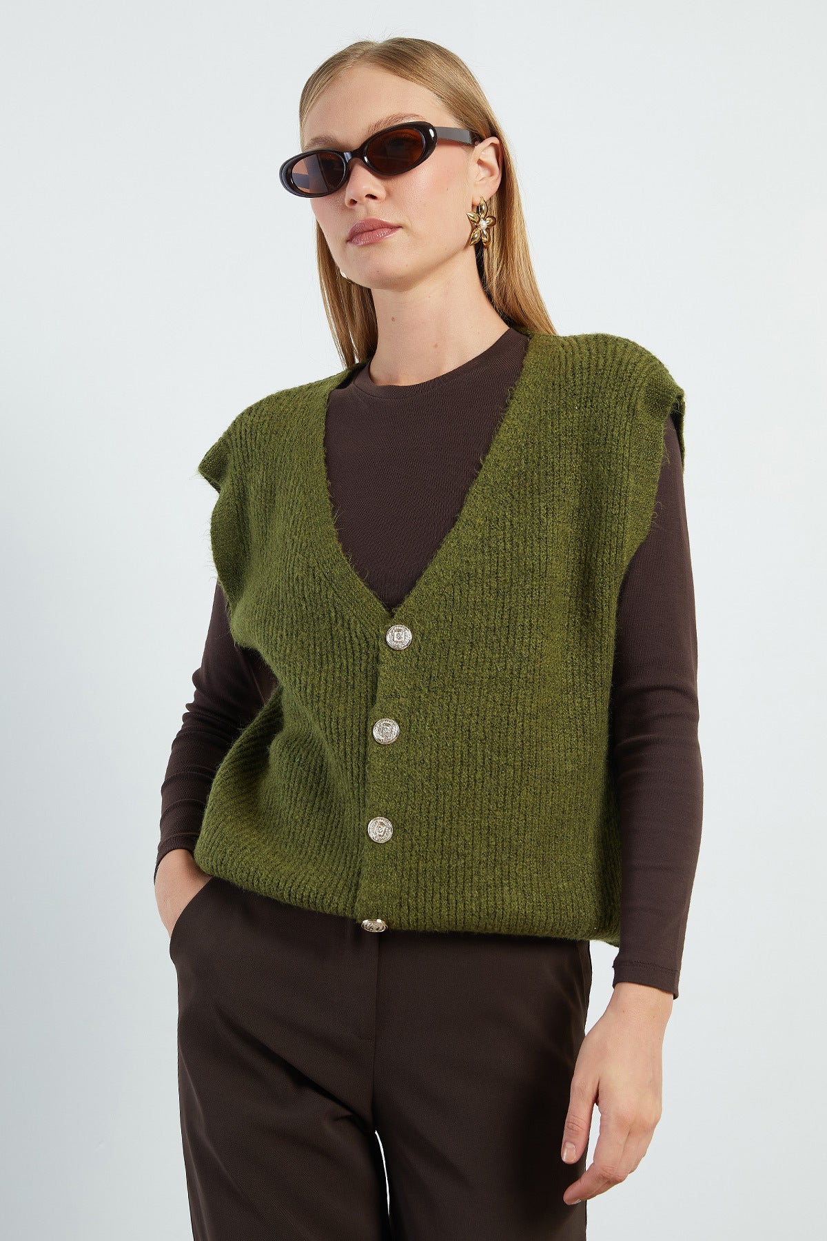 Bearded Buttoned V-Neck Oversize Vest - MALLTURK