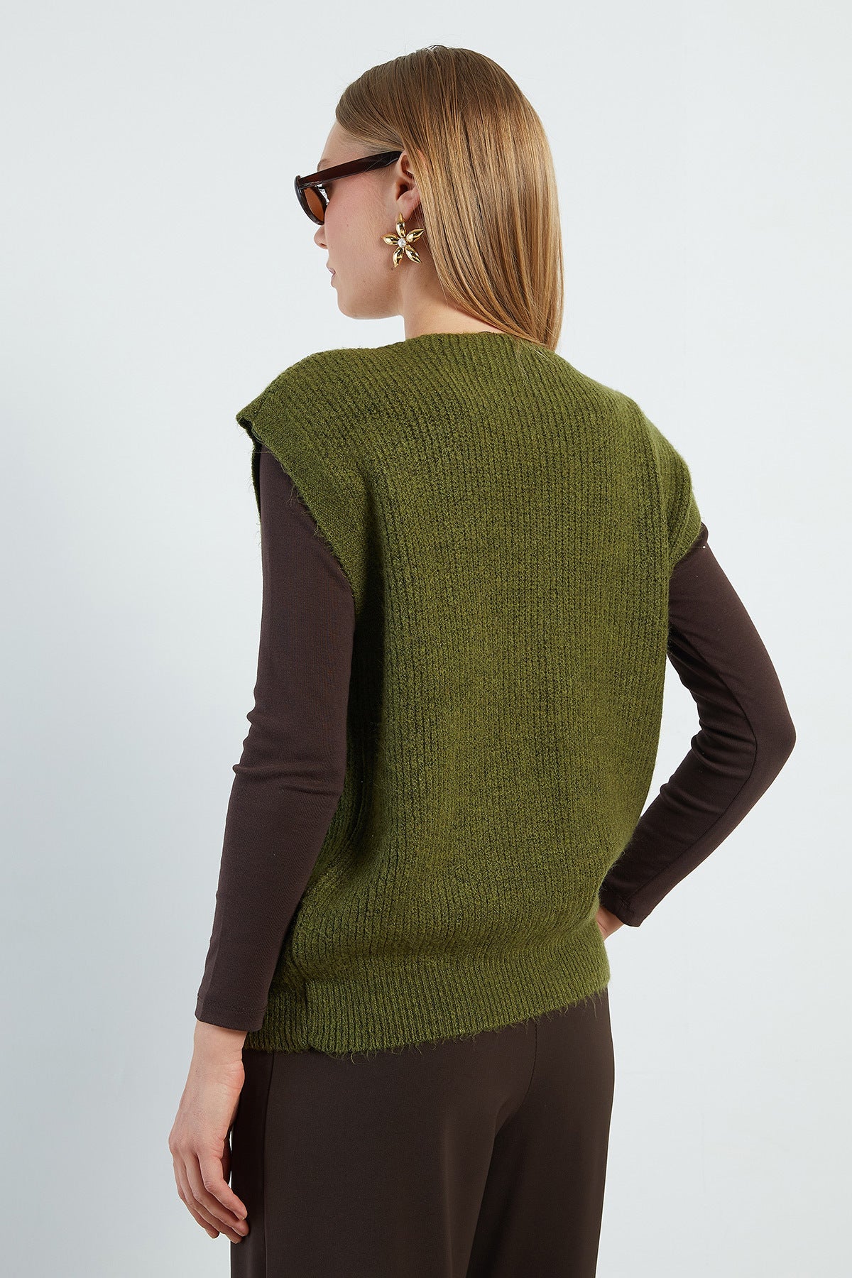 Bearded Buttoned V-Neck Oversize Vest - MALLTURK