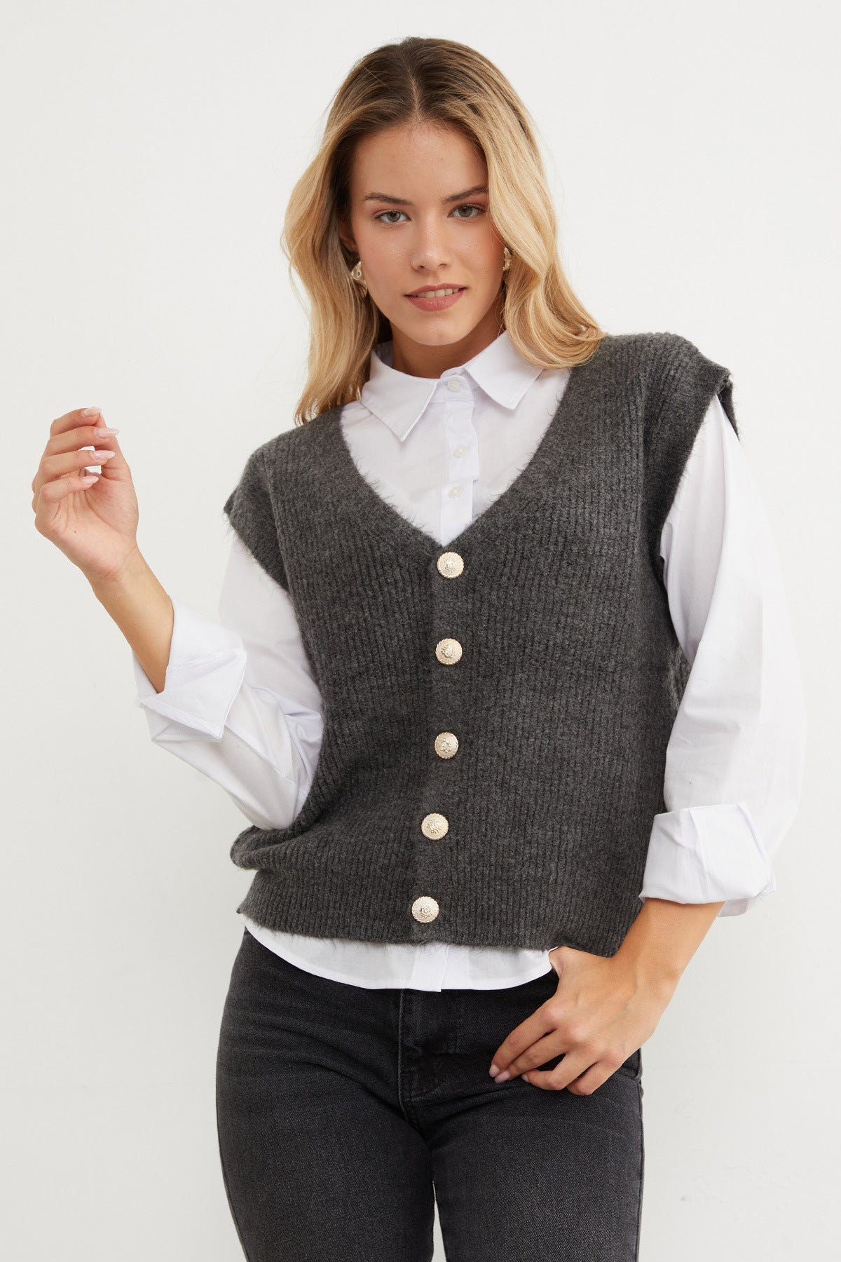 Bearded Buttoned V-Neck Oversize Vest - MALLTURK