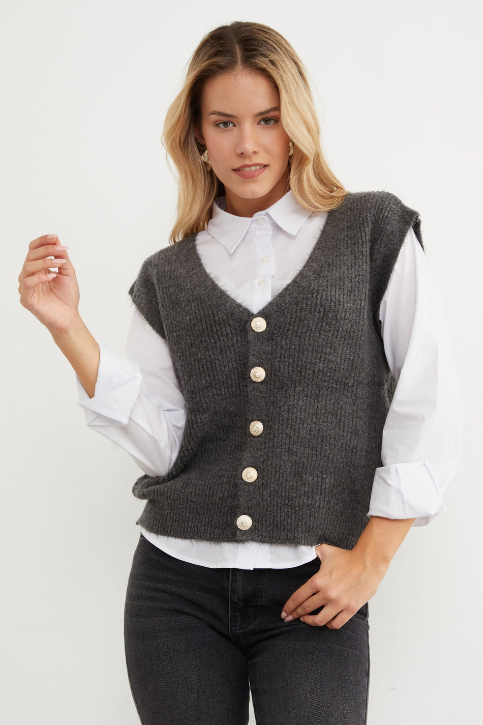 Bearded Buttoned V-Neck Oversize Vest - MALLTURK