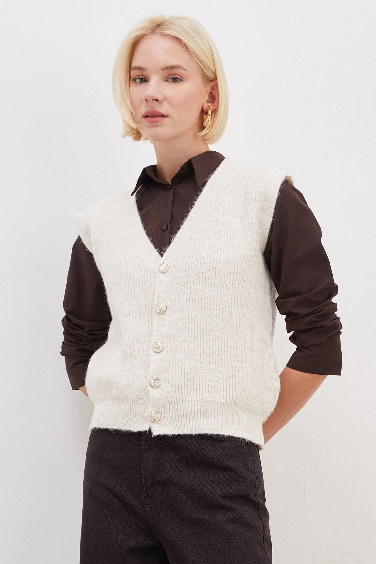 Bearded Buttoned V-Neck Oversize Vest - MALLTURK
