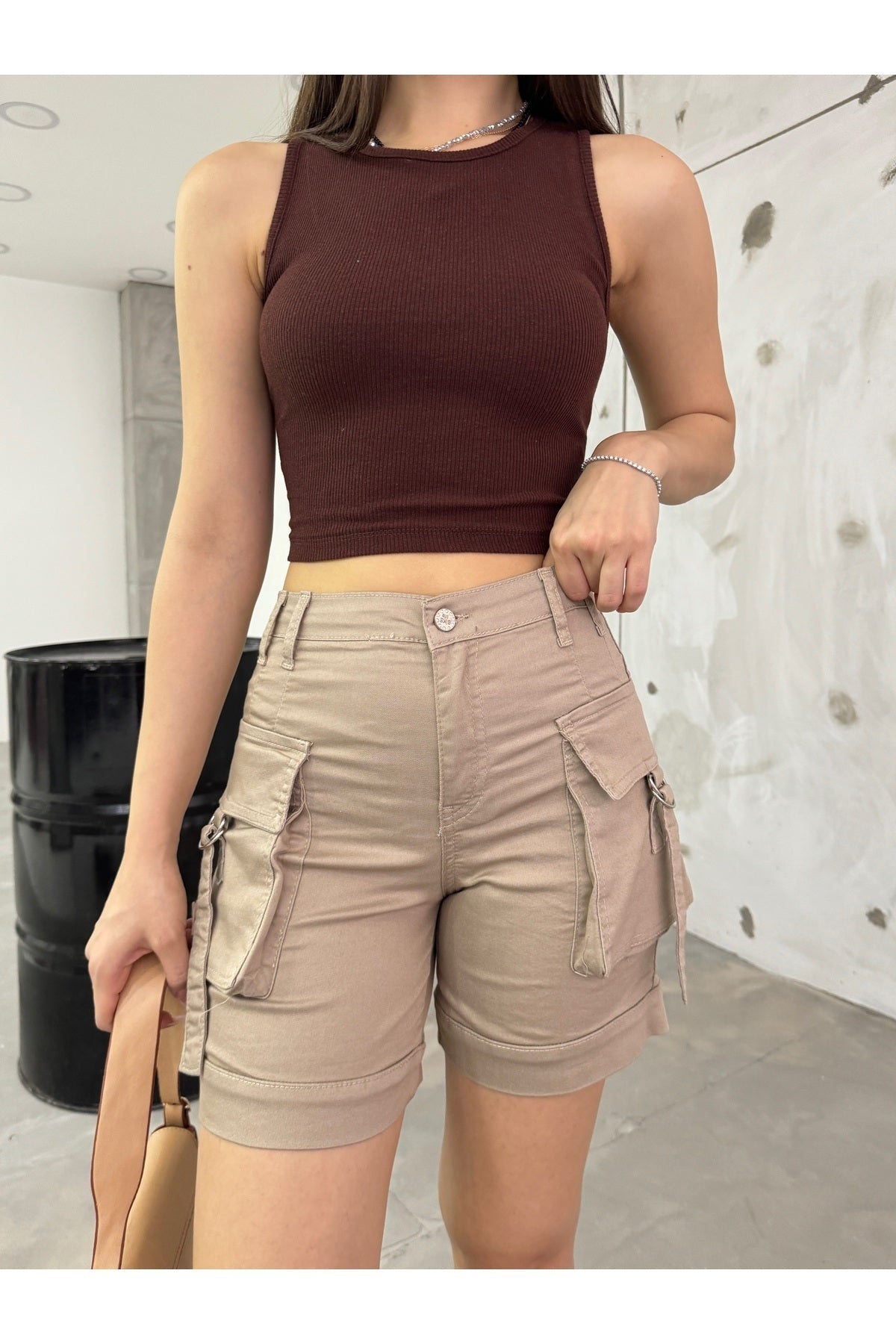 Beige Cargo Pocket High-Waisted Stretch Denim Shorts - MALLTURK