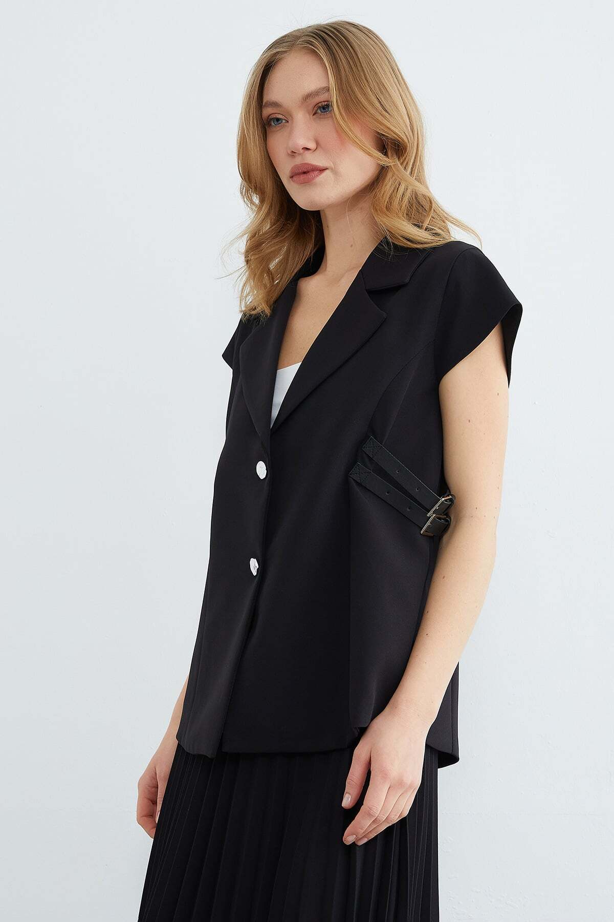 Belt Detailed Vest Skirt 2-Piece Set - MALLTURK