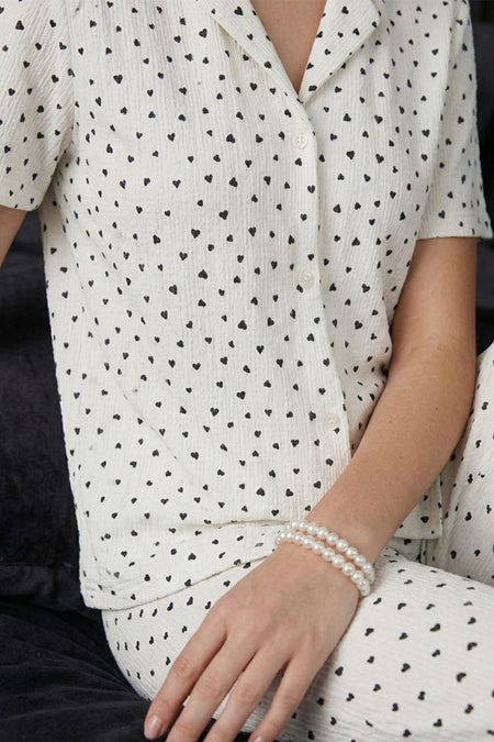 Black Heart Detail Crinkle Fabric Short Sleeve Pajama Set 6066 - MALLTURK