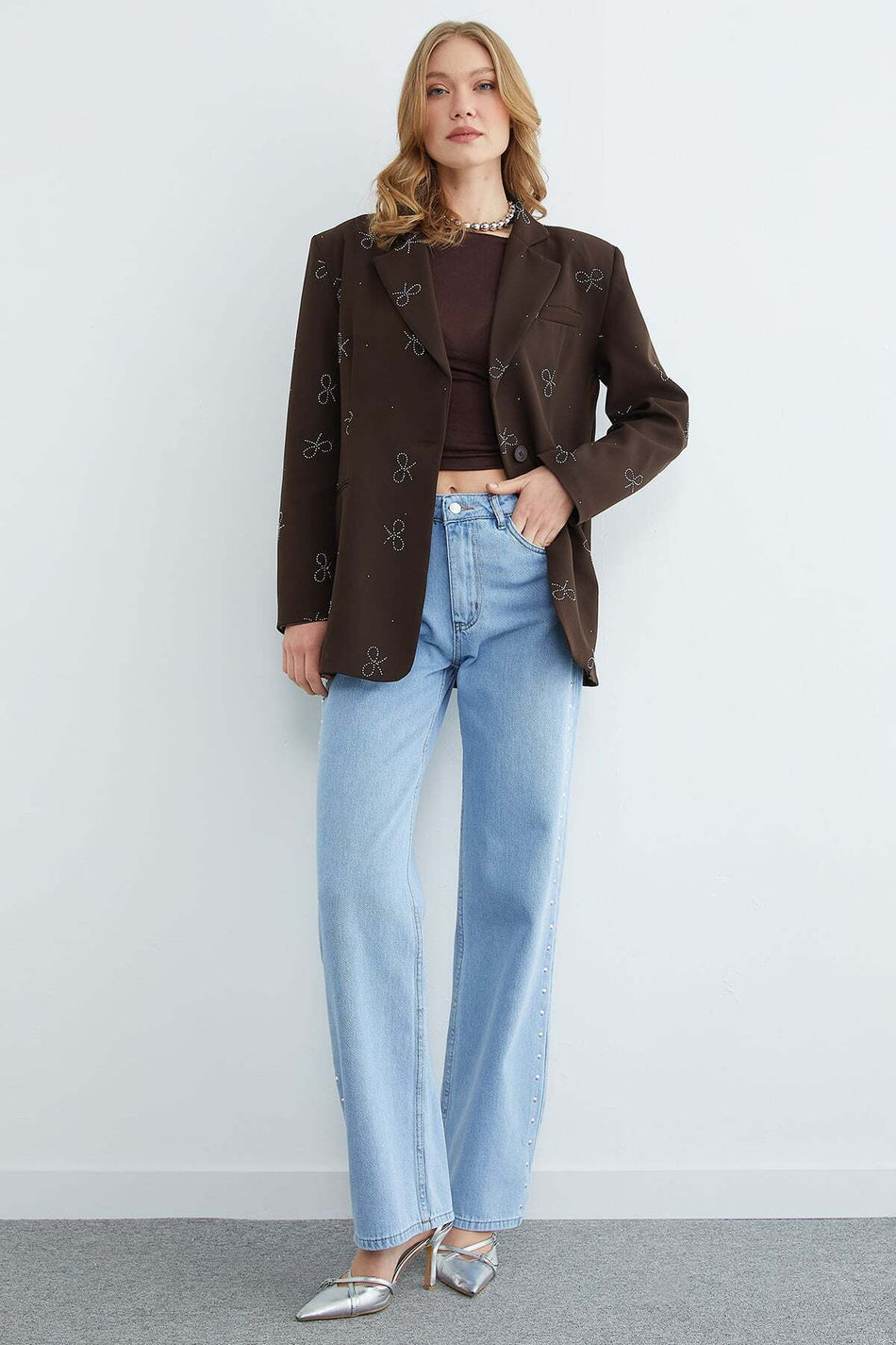 Bow-Tie and Stone-Decorated Single-Button Jacket - MALLTURK