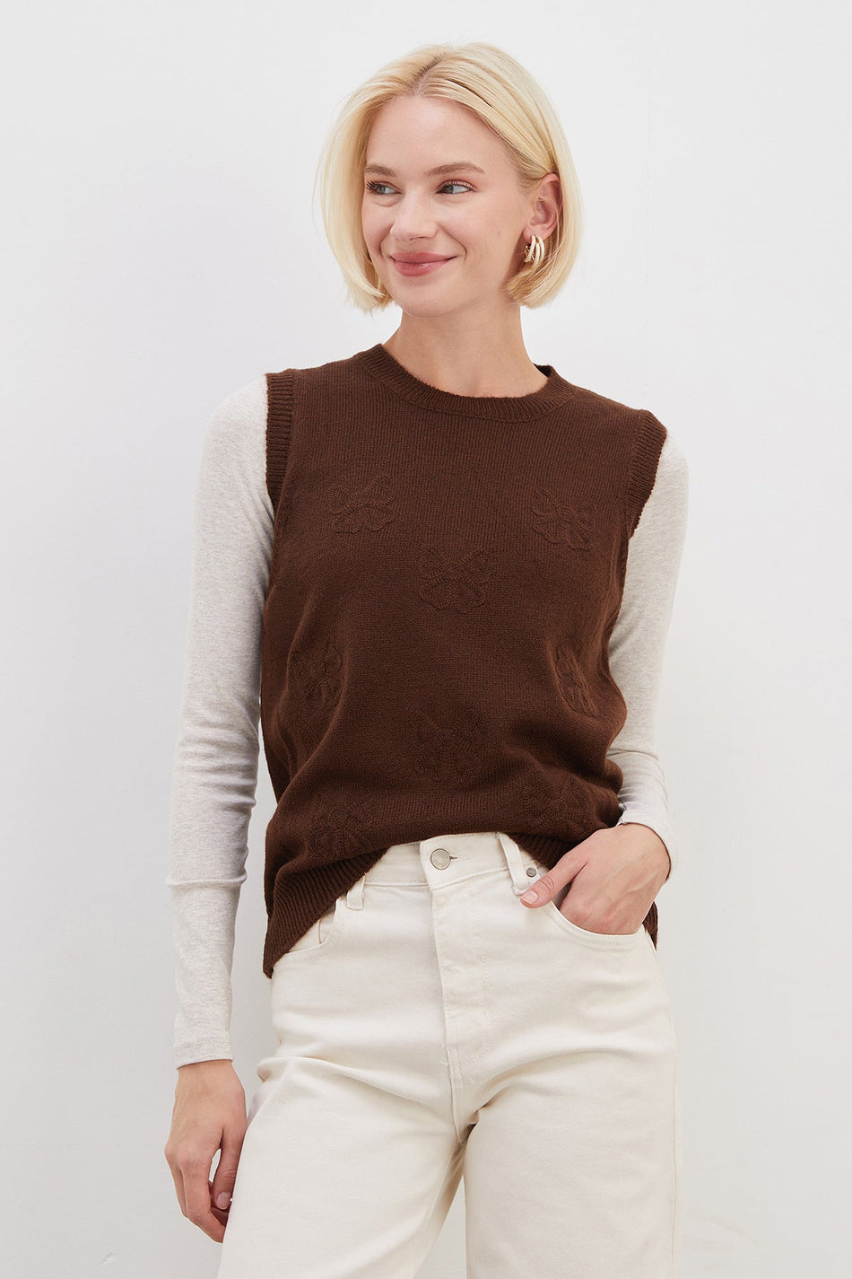 Bowknot Embroidered Crew Neck Knit Sweater - MALLTURK