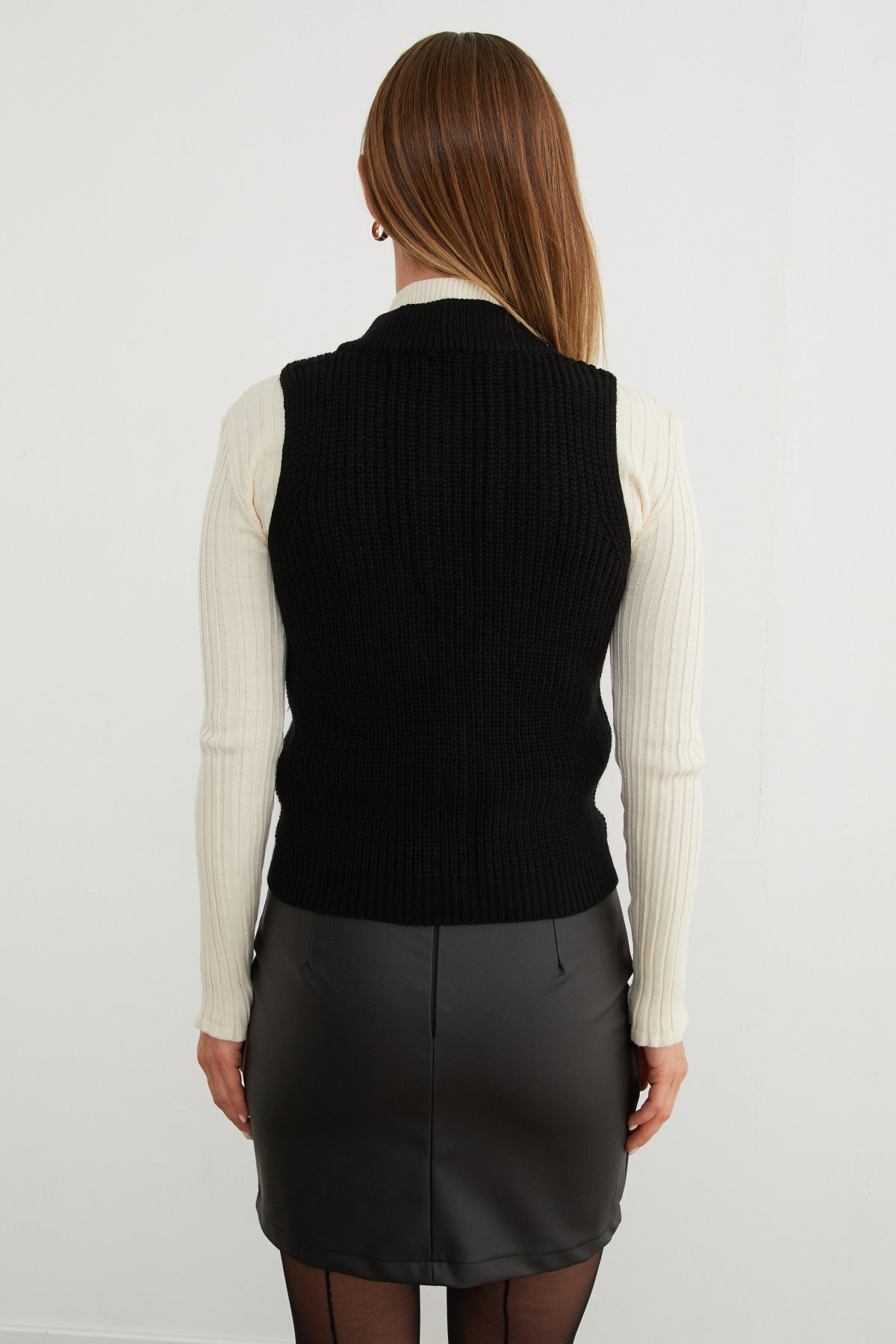 Buttoned Knitwear Vest - MALLTURK