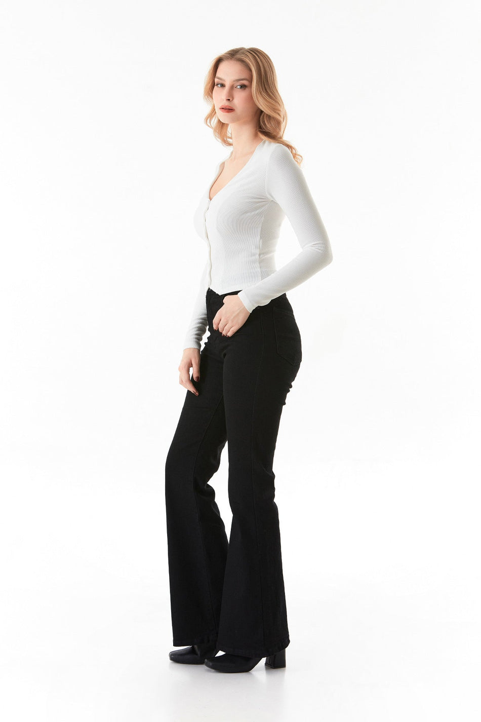 Buttoned V-Neck Corded Cardigan - MALLTURK