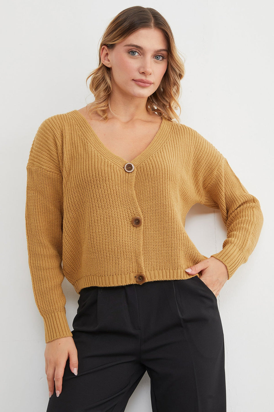 Buttoned V-Neck Knitwear Cardigan - MALLTURK