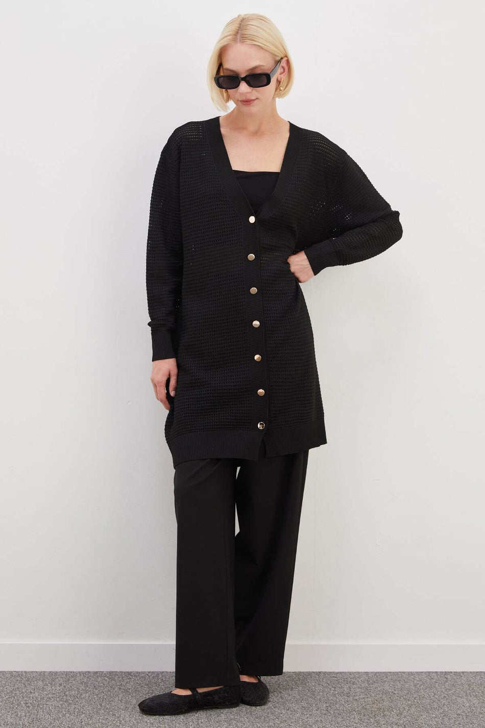 Buttoned V-Neck Openwork Loose Knitwear Cardigan - MALLTURK