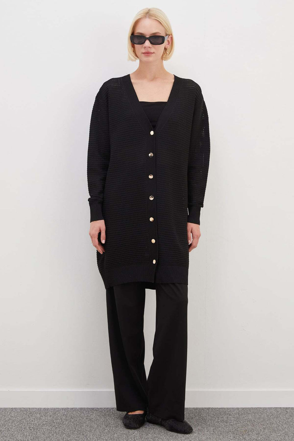 Buttoned V-Neck Openwork Loose Knitwear Cardigan - MALLTURK
