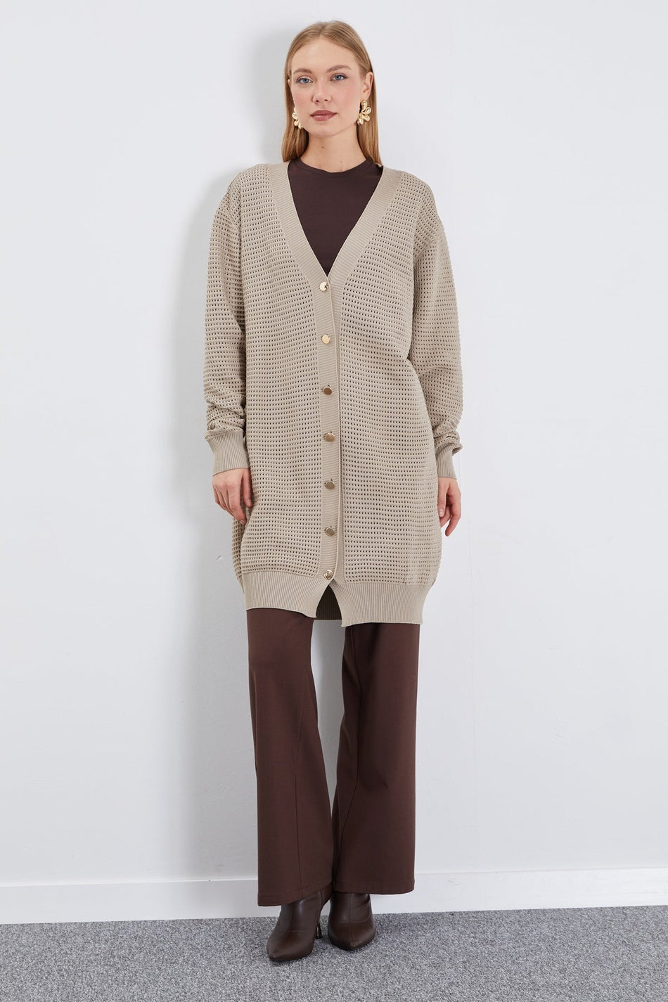 Buttoned V-Neck Openwork Loose Knitwear Cardigan - MALLTURK