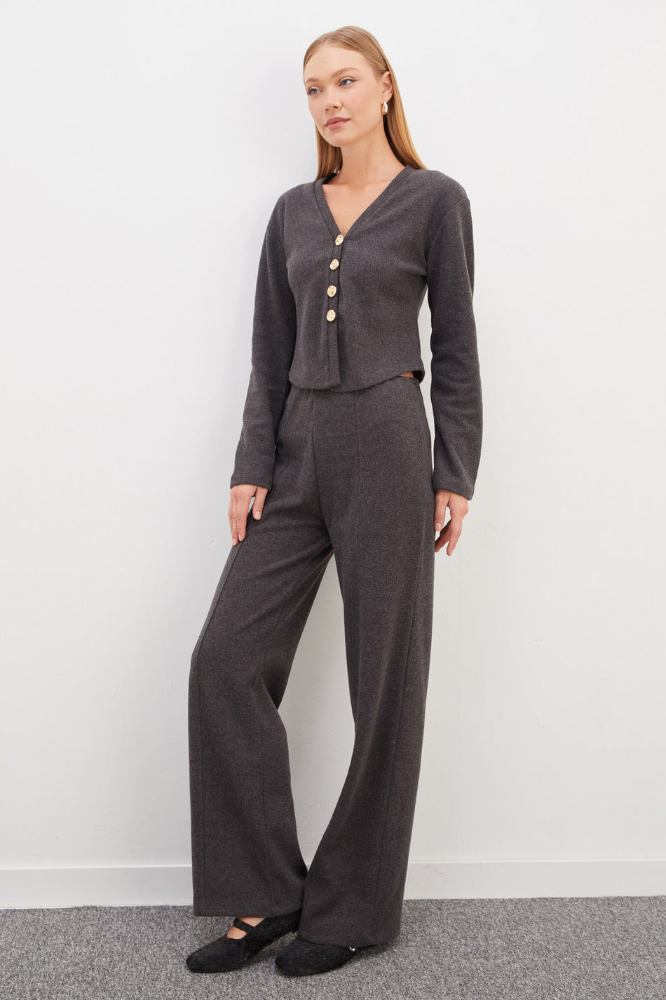 Buttoned V-Neck Thessaloniki Knitted Cardigan - MALLTURK