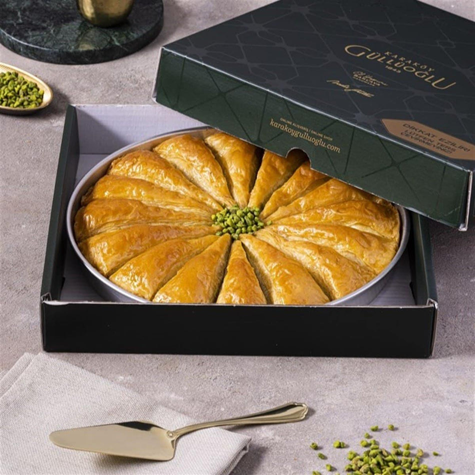 Pistachio and Carrot Slice Baklava (1 Tray) – 2.0 kg (4.40 lbs)