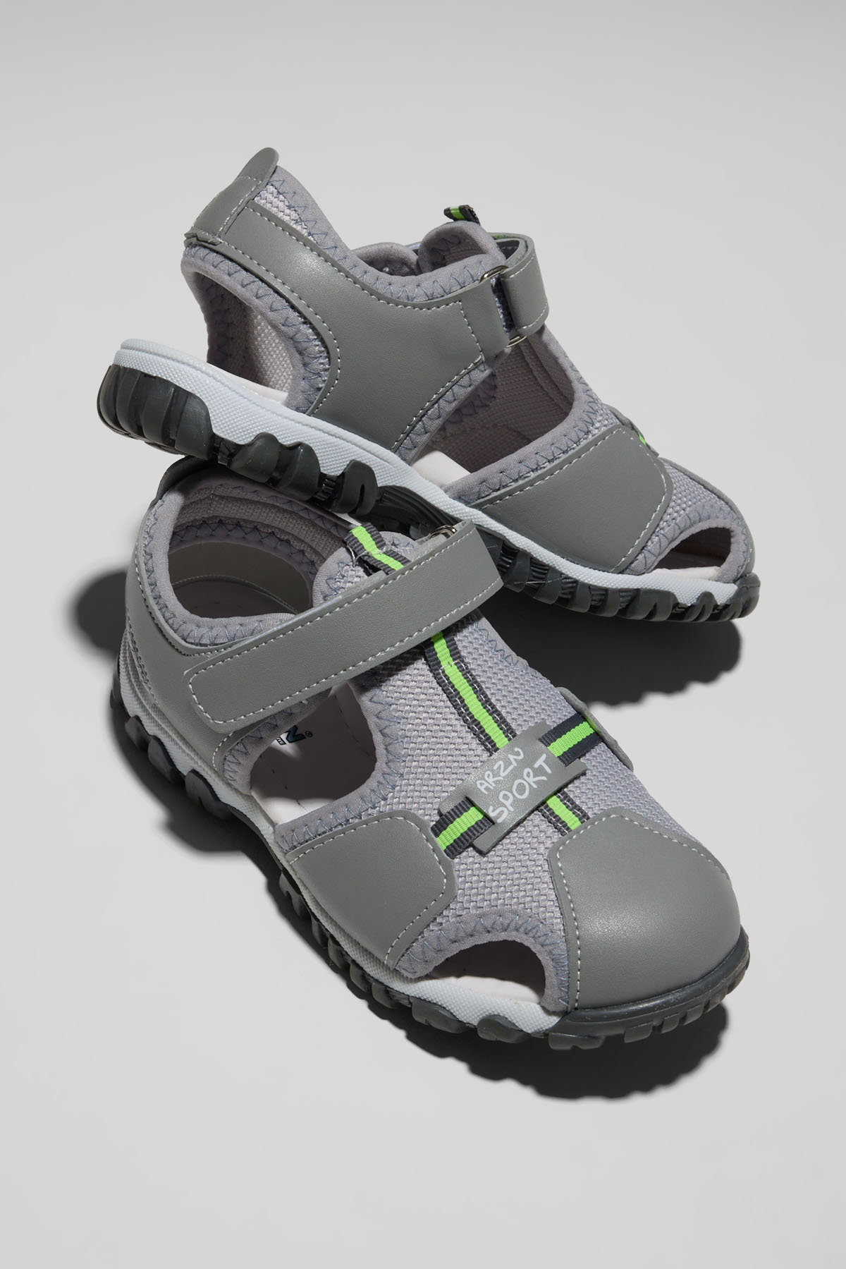 Çoçuk Cırtlı Rahat Kalıp Sandalet Çocuk Unisex Açık Gri Sandalet TBARZ1015 - MALLTURK