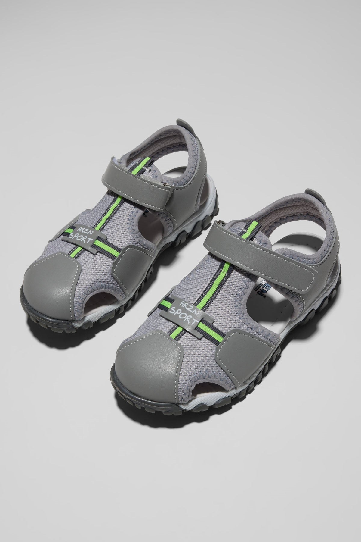 Çoçuk Cırtlı Rahat Kalıp Sandalet Çocuk Unisex Açık Gri Sandalet TBARZ1015 - MALLTURK