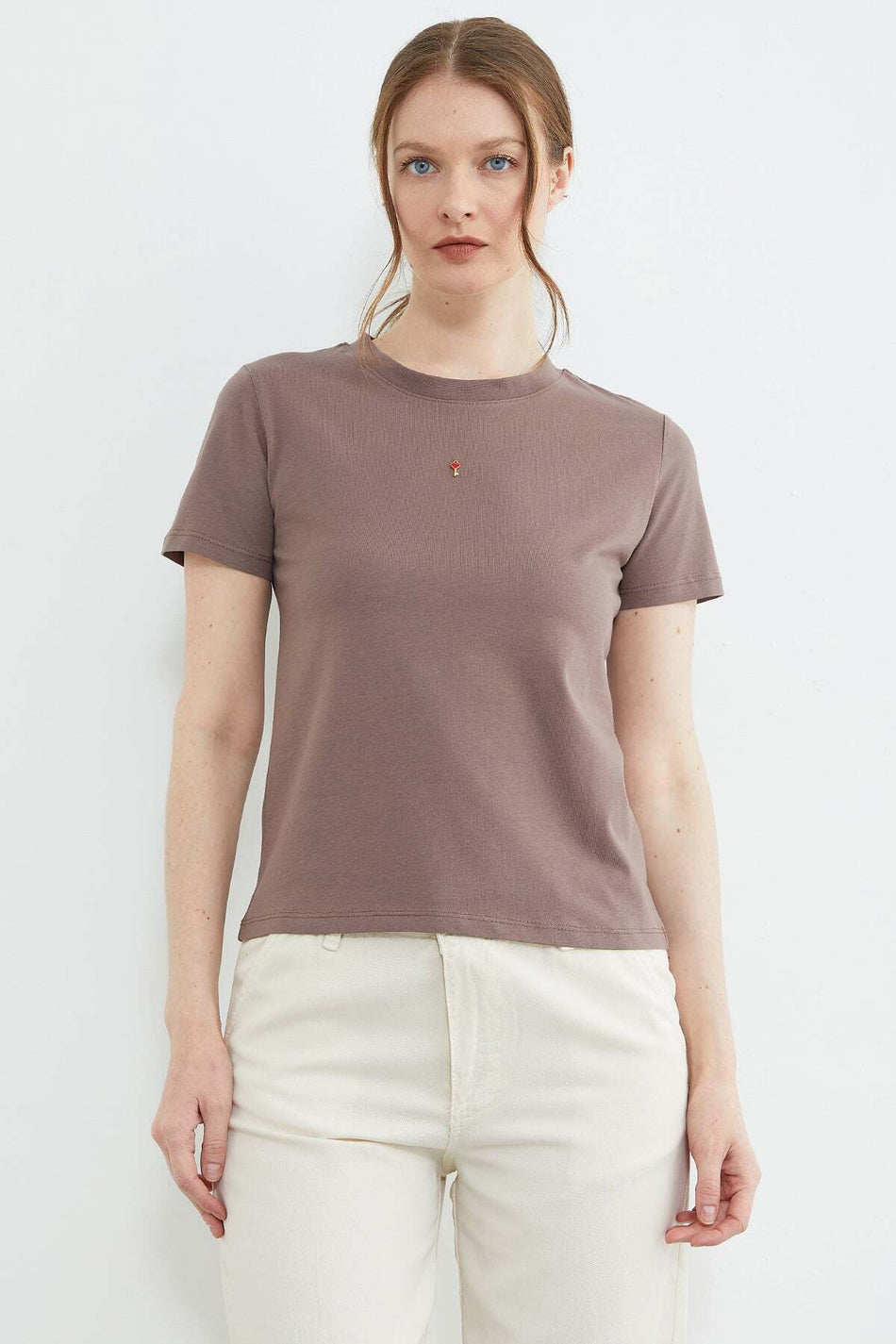 Crew Neck T-Shirt with Key Accessory - MALLTURK