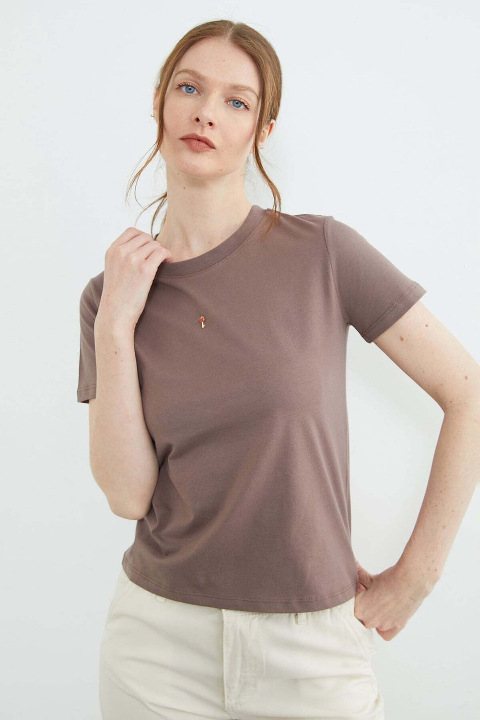 Crew Neck T-Shirt with Key Accessory - MALLTURK