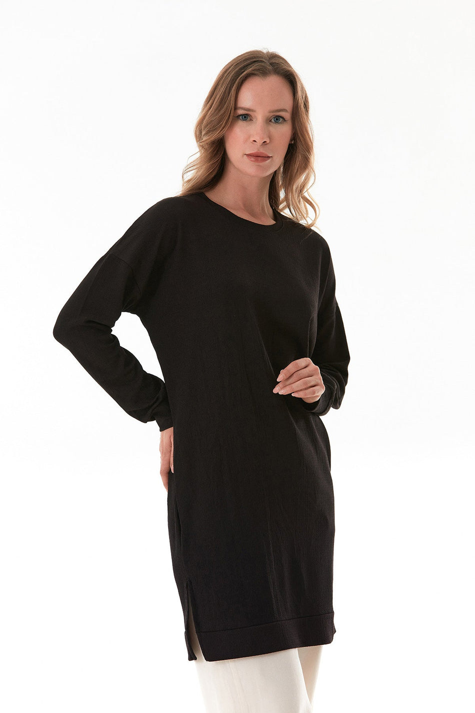 Crinkle Fabric Crew Neck Tunic with Slits on the Sides - MALLTURK