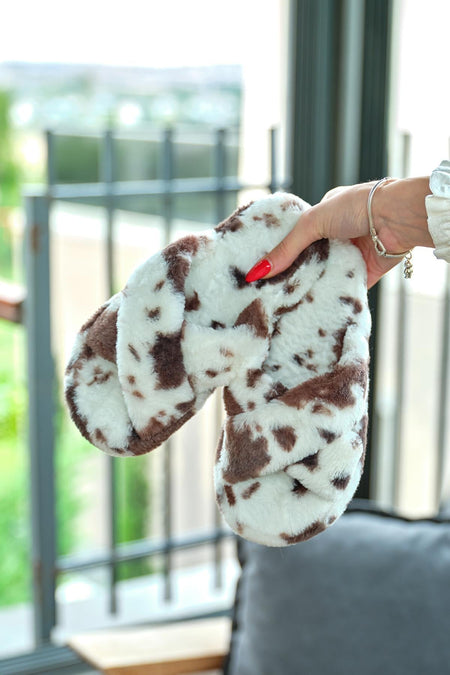 Desenli Peluş Çapraz Kadın Kahve Ev Terliği TBTBR015 - MALLTURK