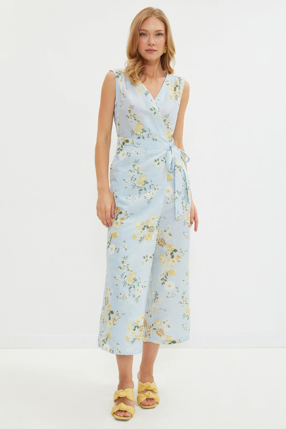 Floral Double-Breasted Collar Tie-Up Jumpsuit - MALLTURK