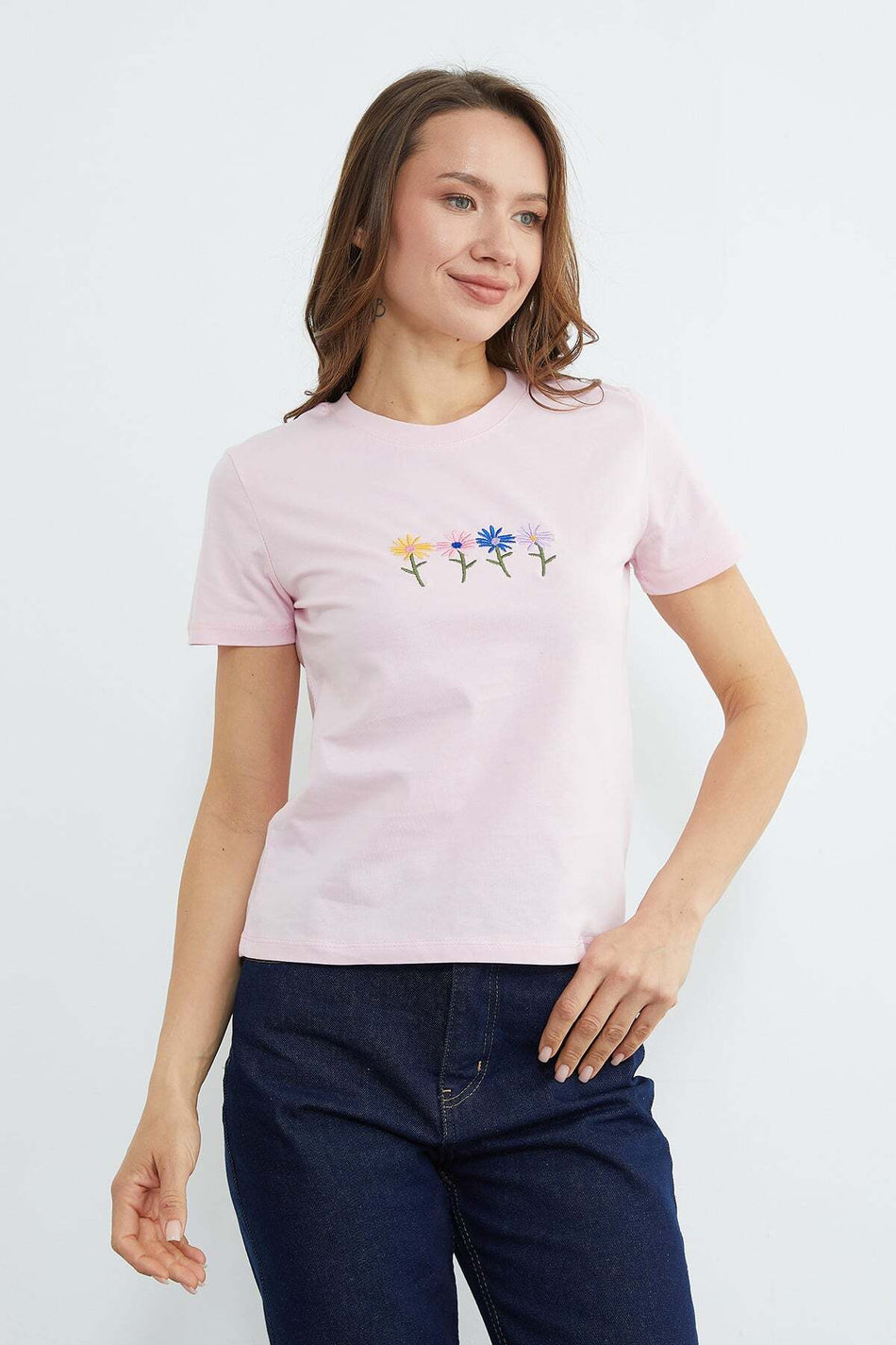 Floral Embroidered Crew Neck T-Shirt - MALLTURK
