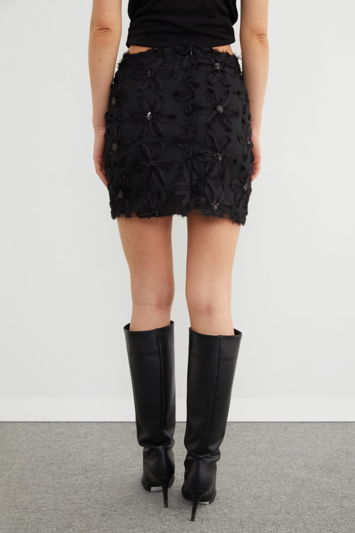Floral Embroidered Sequin Detailed Mini Skirt - MALLTURK