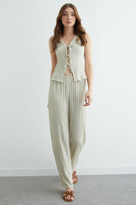 Front-Tie Textured Vest Set 2-Piece Set - MALLTURK