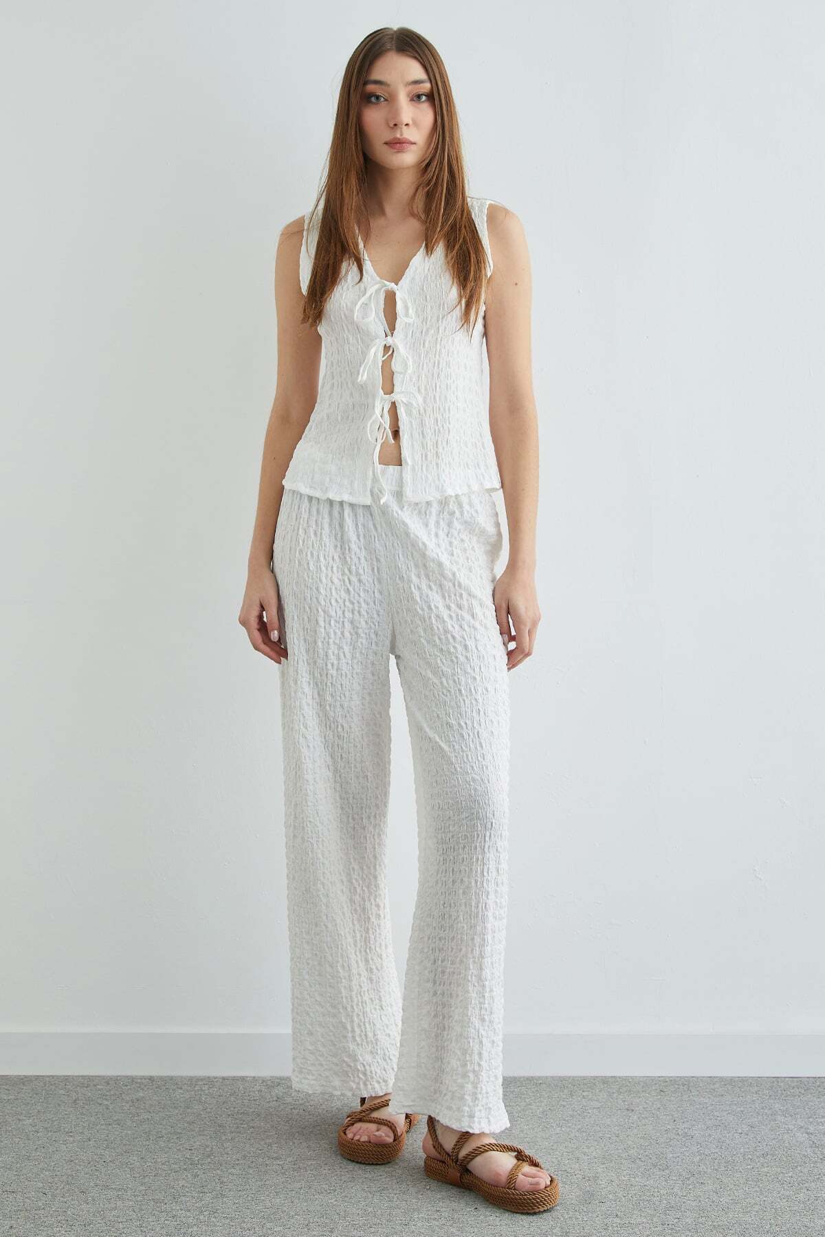 Front-Tie Textured Vest Set 2-Piece Set - MALLTURK