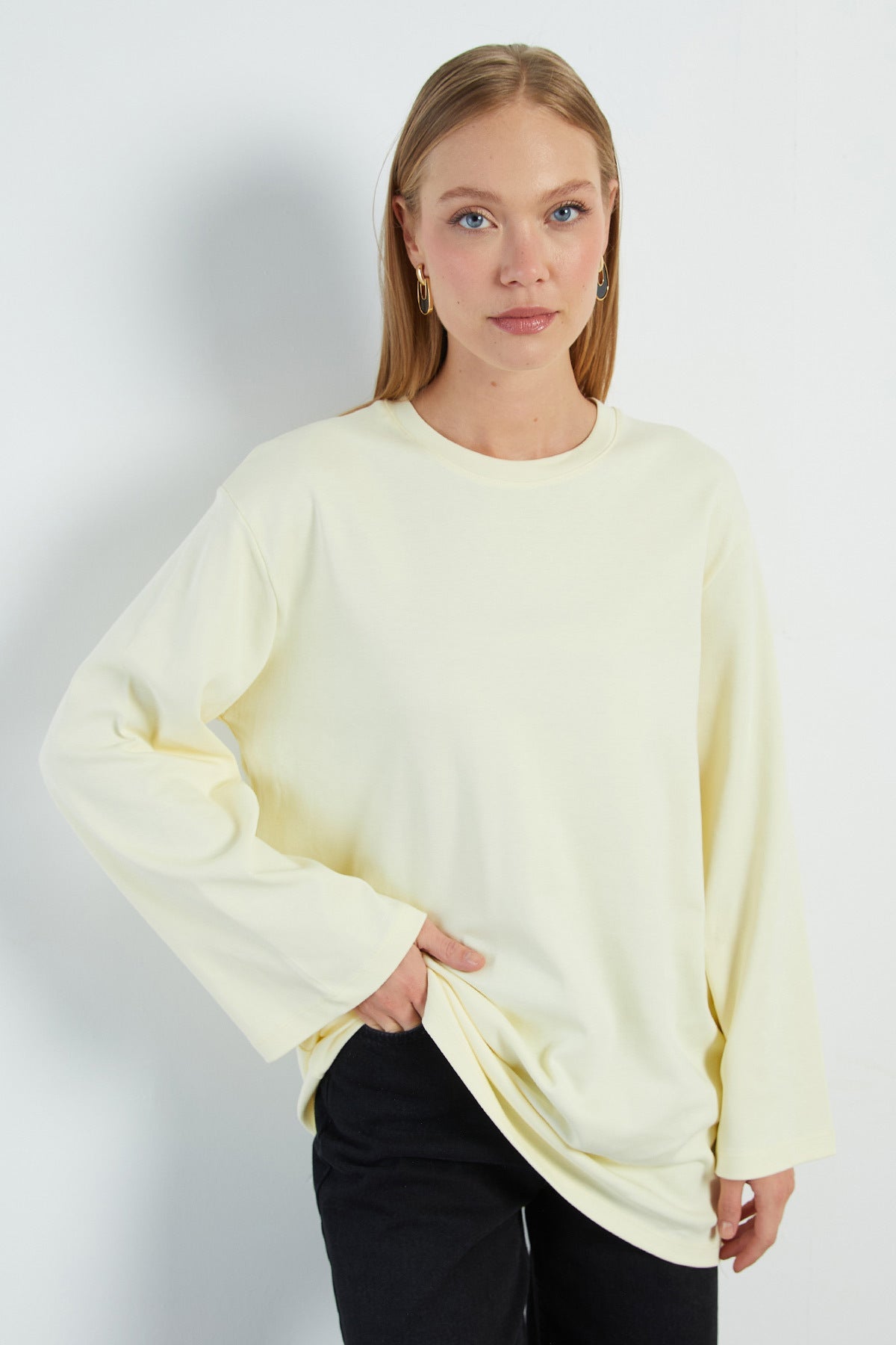 Fullamodest Basic Wide Sleeve Tunic - MALLTURK