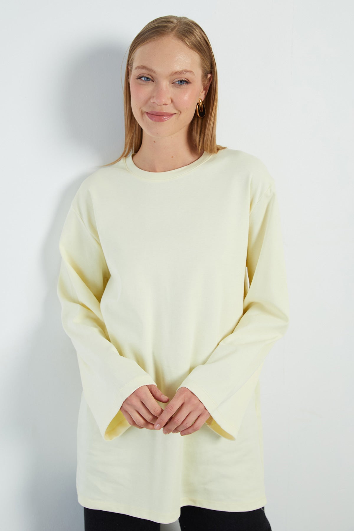 Fullamodest Basic Wide Sleeve Tunic - MALLTURK