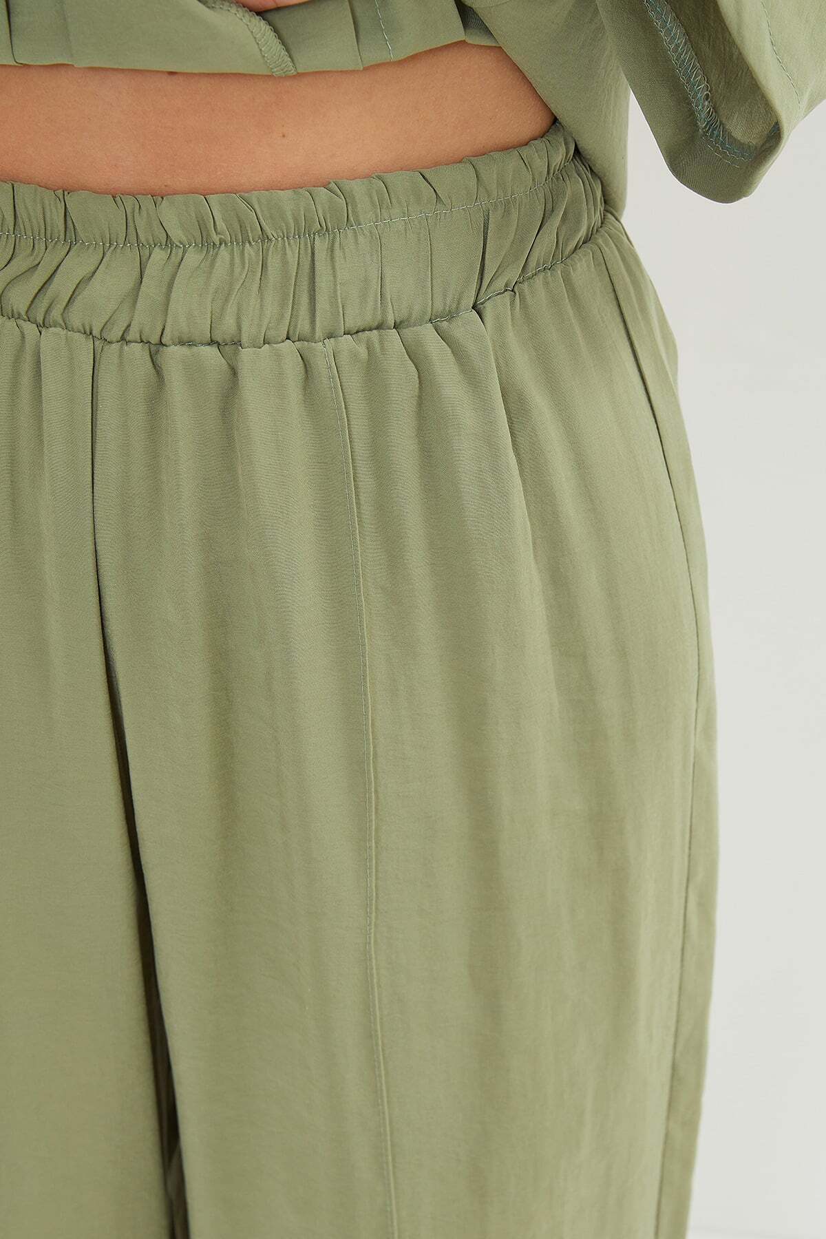Fullamodest Belted Pleated 2-Piece Set - MALLTURK
