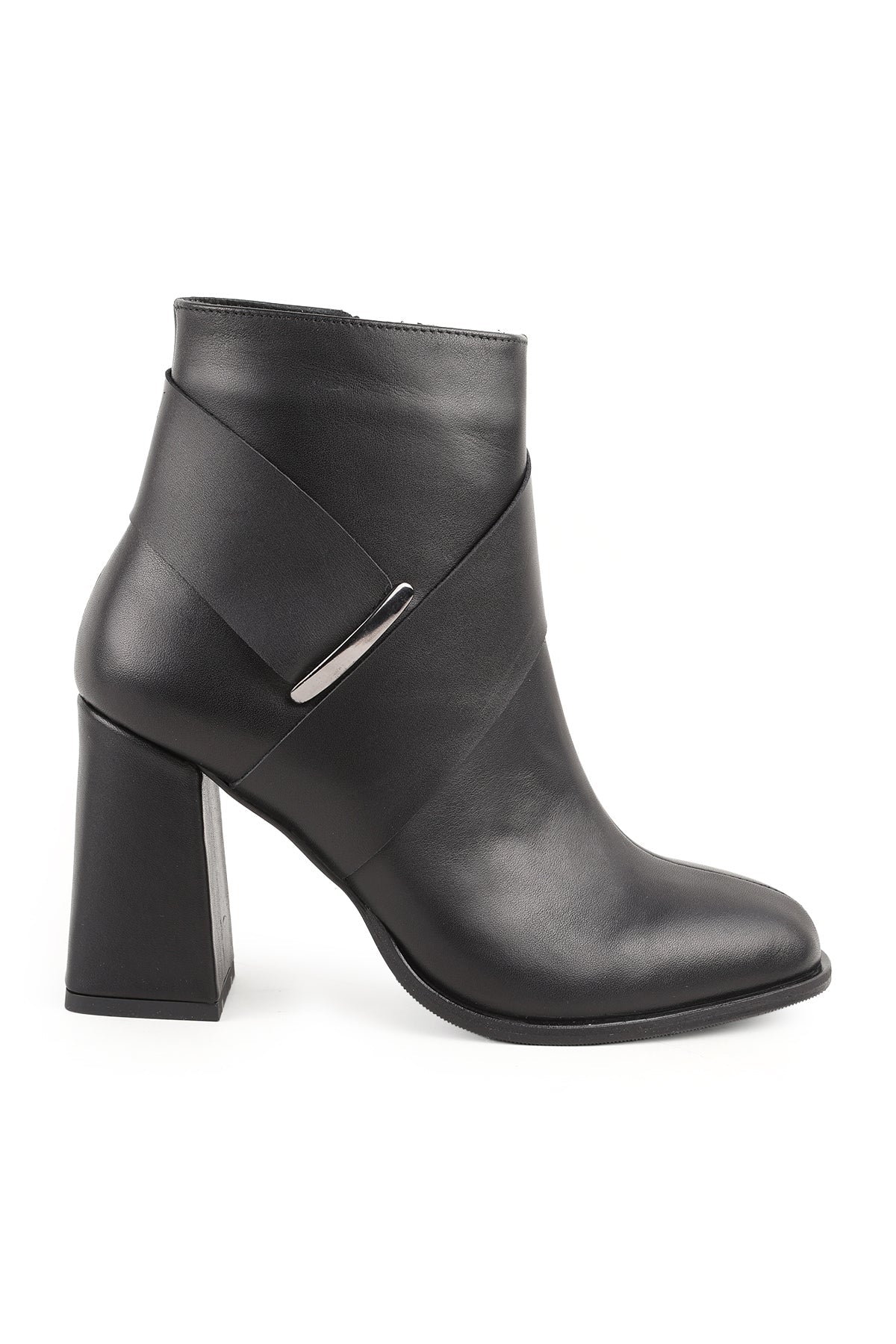 Genuine Leather Ankle Length Heeled Women's Boots–Metal Accessories, Internal Zipper, Thick Block Heel L31.26104453 - MALLTURK